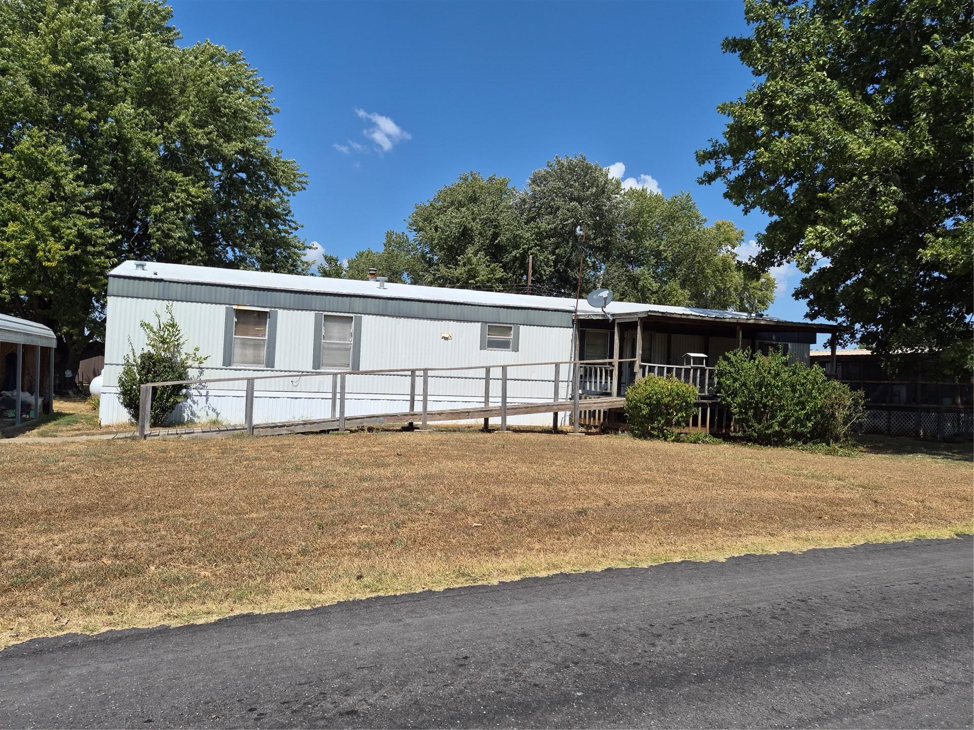 441055 E Cedar Crest Drive E Big Cabin OK 74332