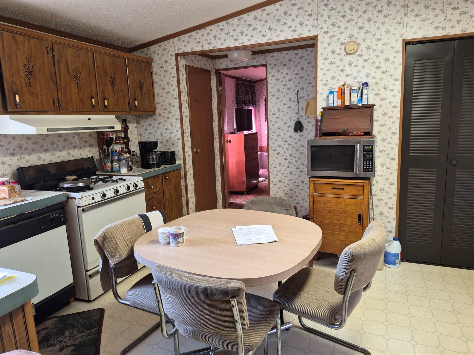 441055 E Cedar Crest Drive E Big Cabin OK 74332