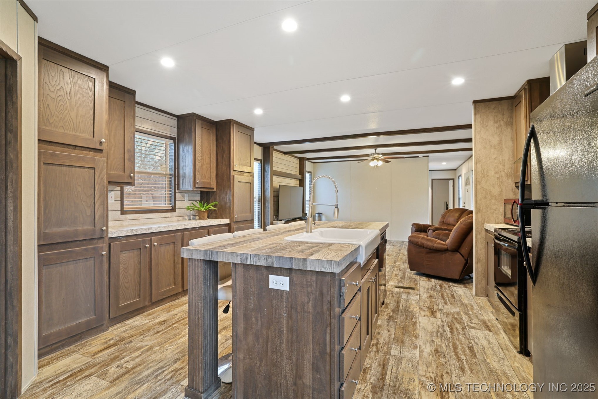309 N 3rd Milburn OK 73450