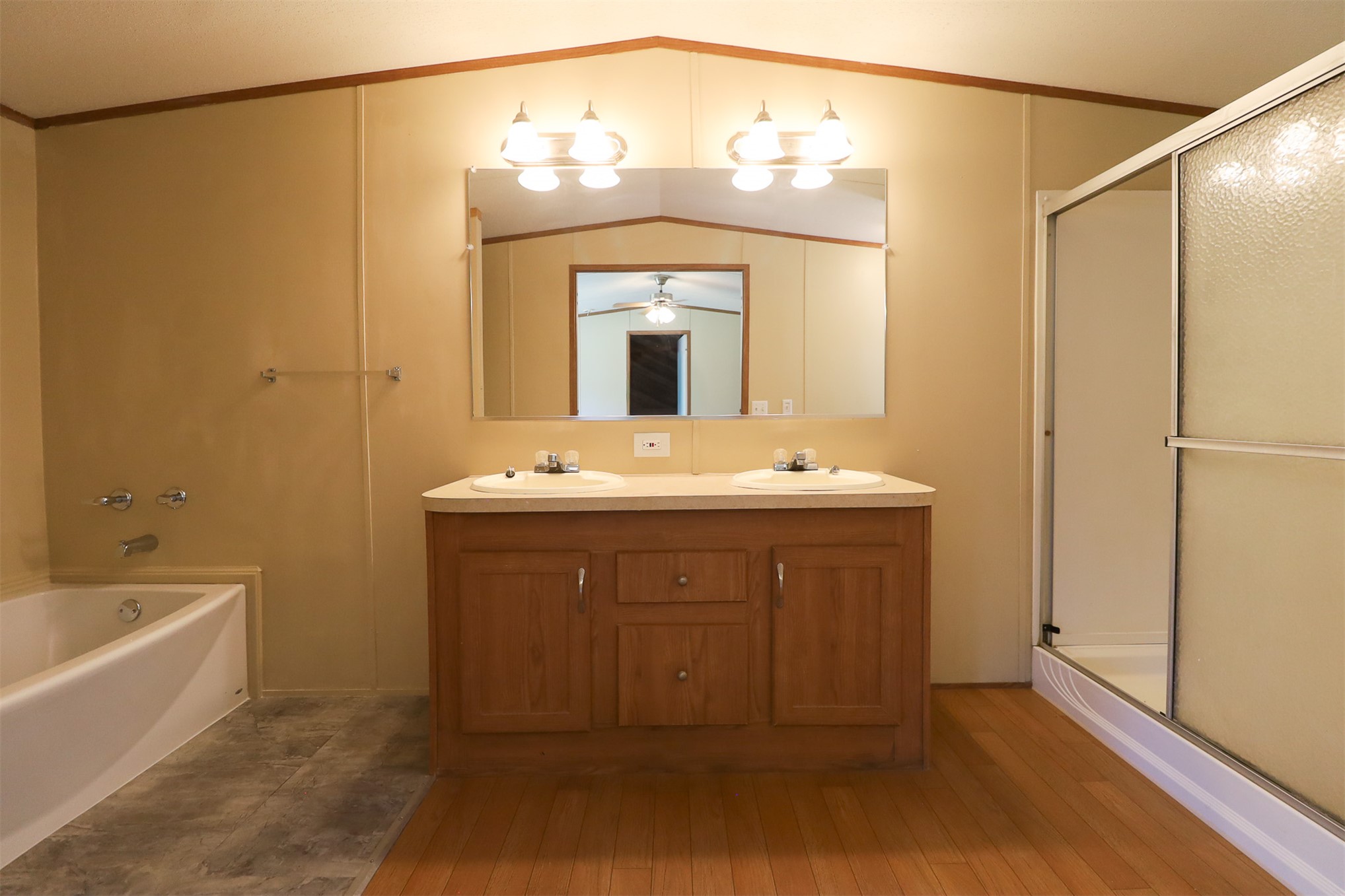2520 N 205 Road Beggs OK 74421
