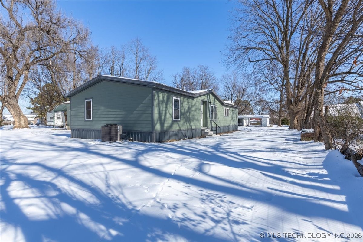 1158 S Collyge Avenue Westville OK 74965