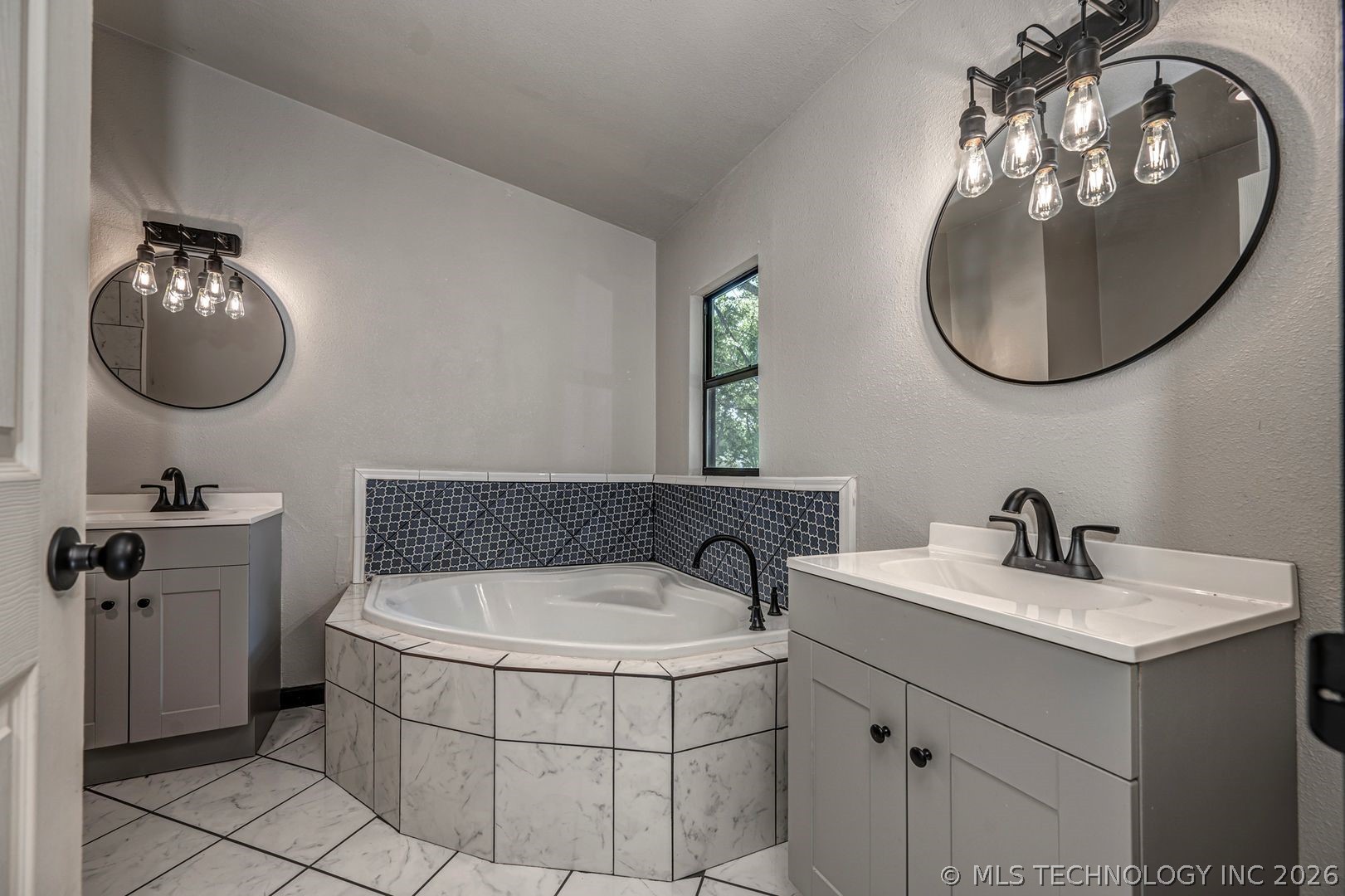 58 Divine Ardmore OK 73401