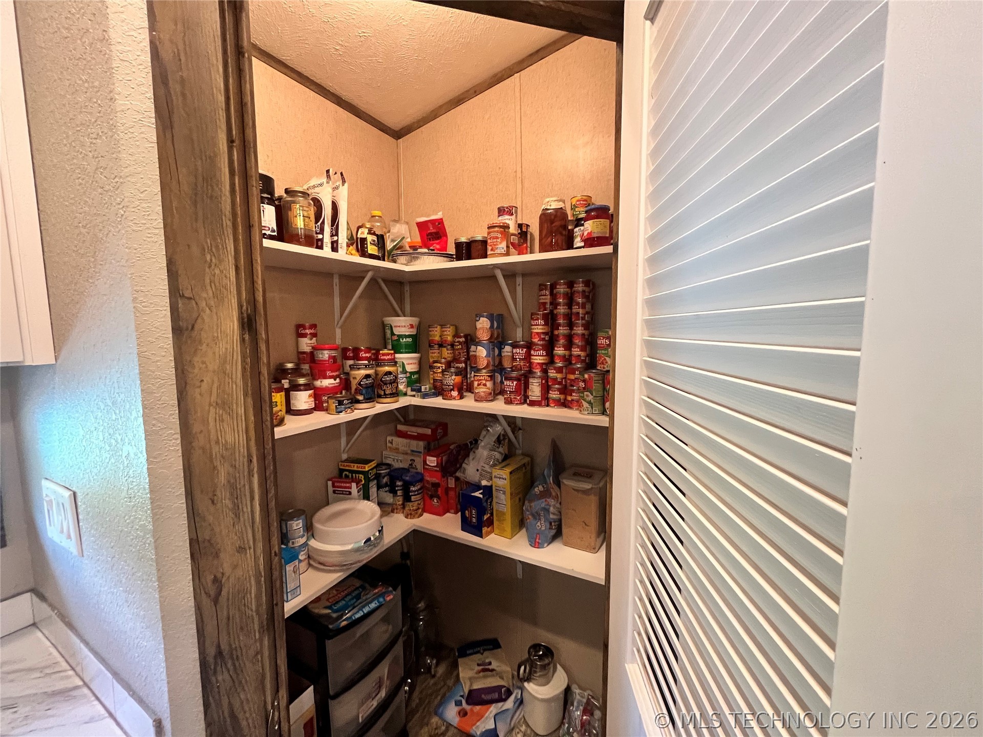 30292 S Highway 2 Whitefield OK 74462