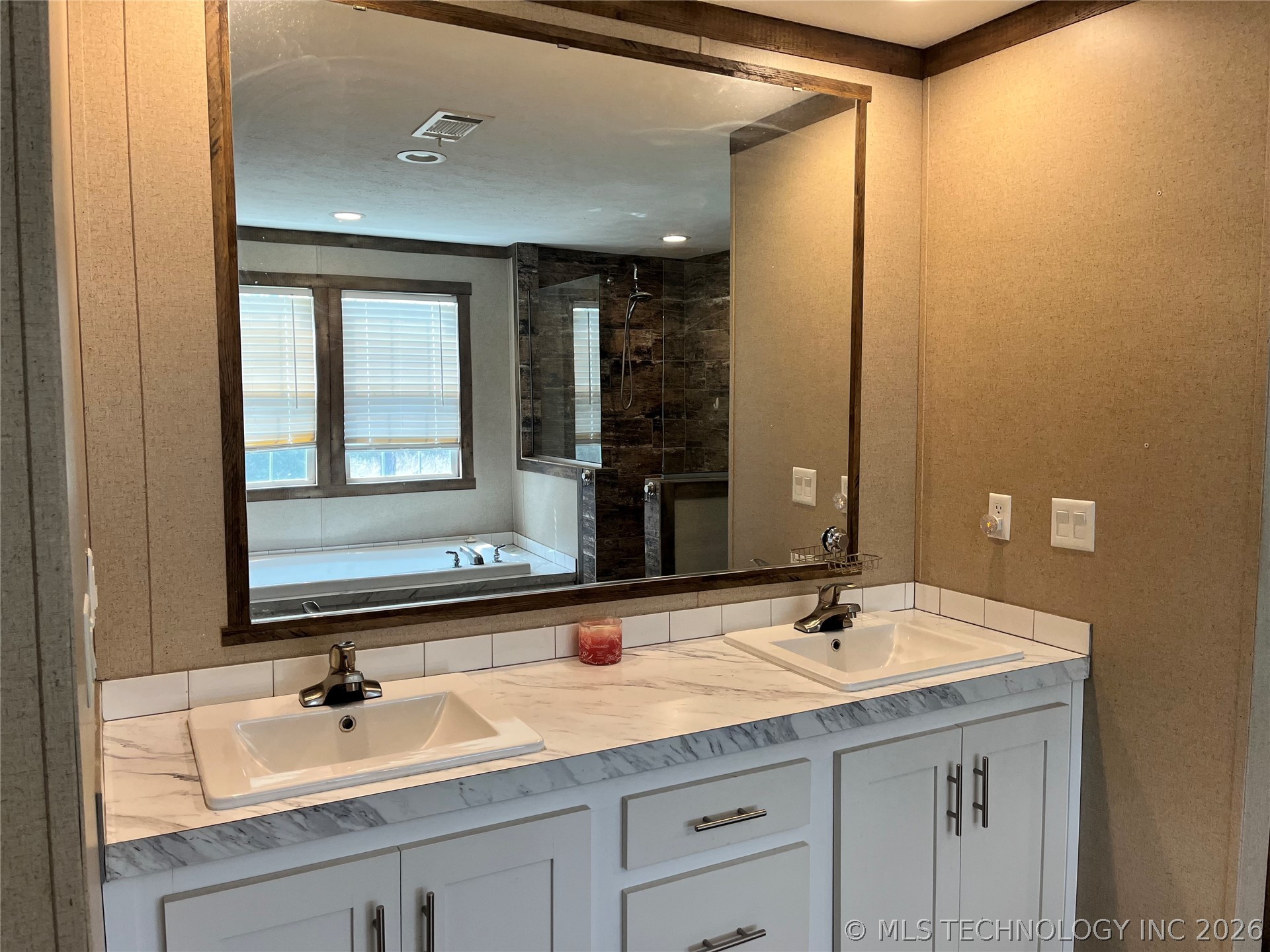 30292 S Highway 2 Whitefield OK 74462