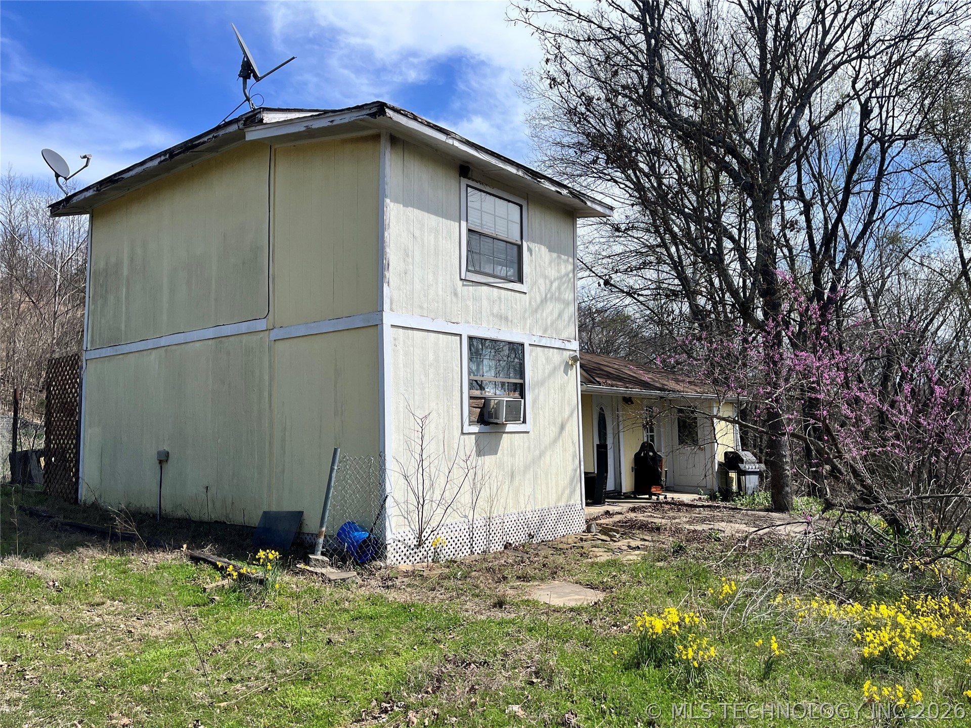 30292 S Highway 2 Whitefield OK 74462