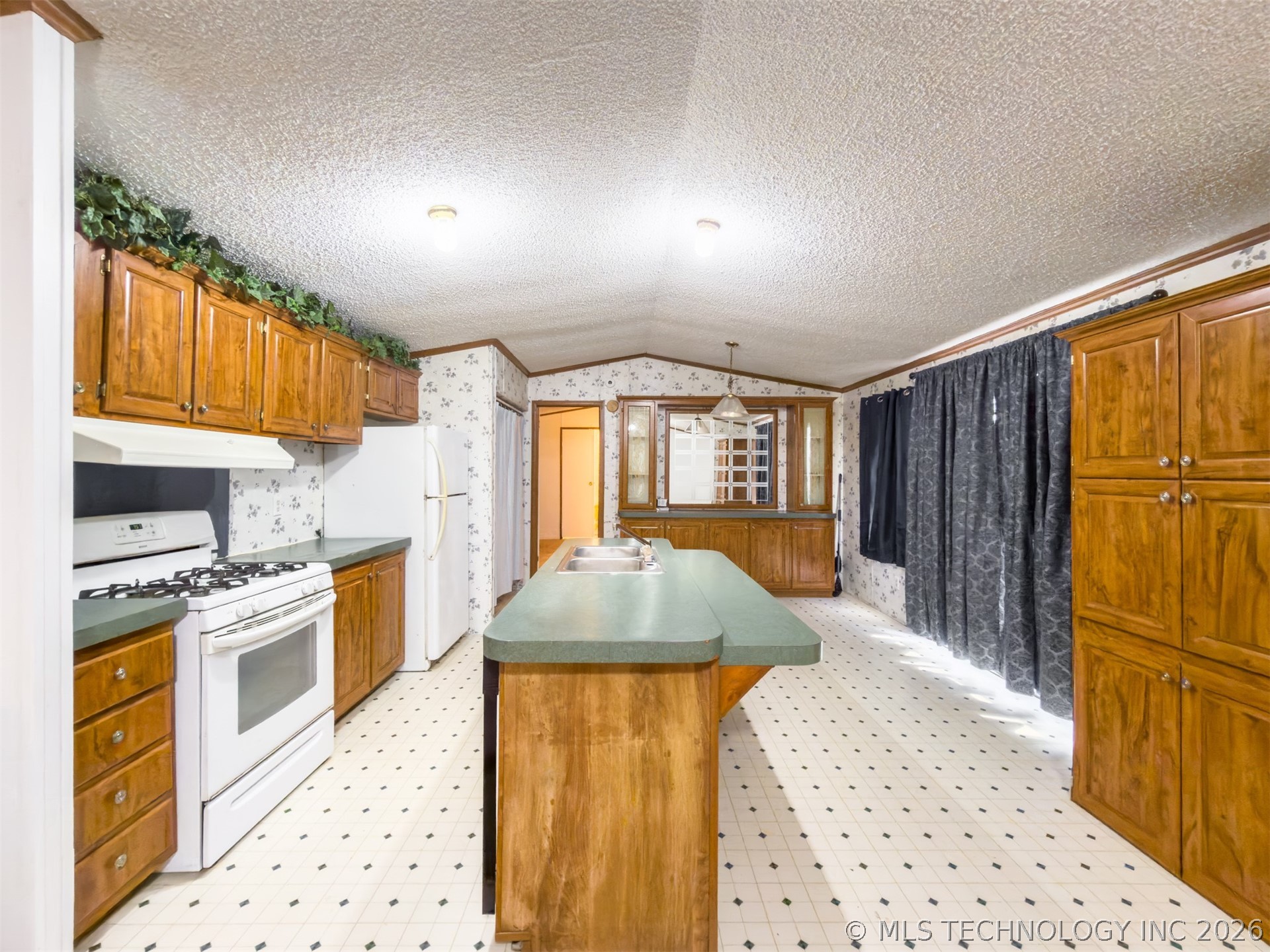 50 N Johnson Kiowa OK 74553