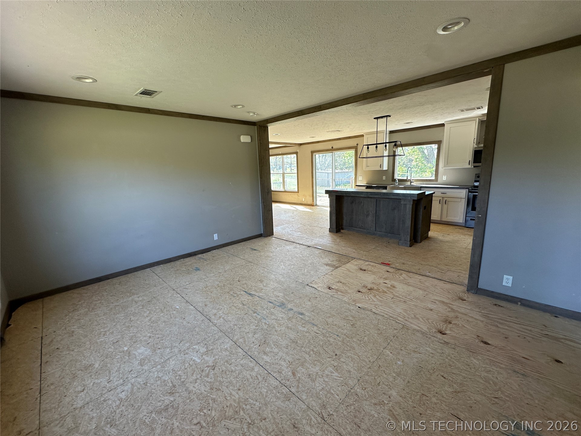 19404 E 480 Road Claremore OK 74019
