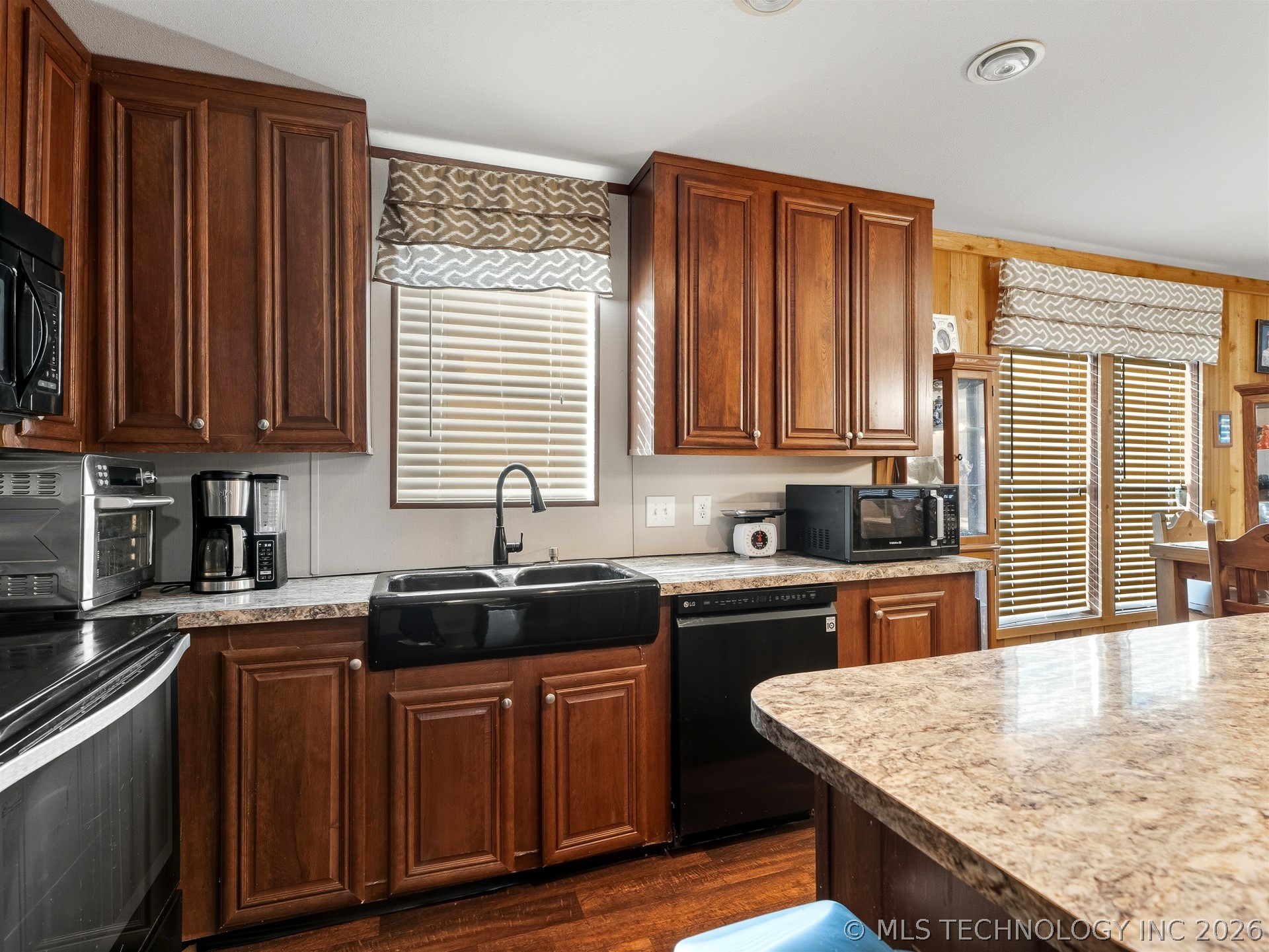 22295 E County Road 3499 Fitzhugh OK 74843