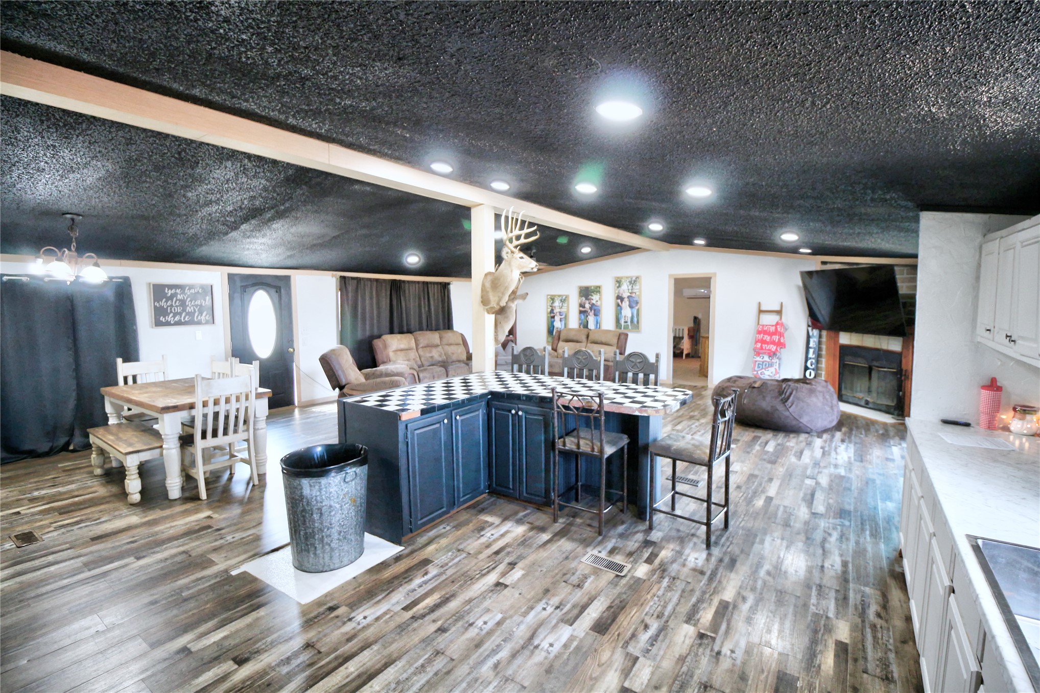 5924 Hummingbird Kingston OK 73439