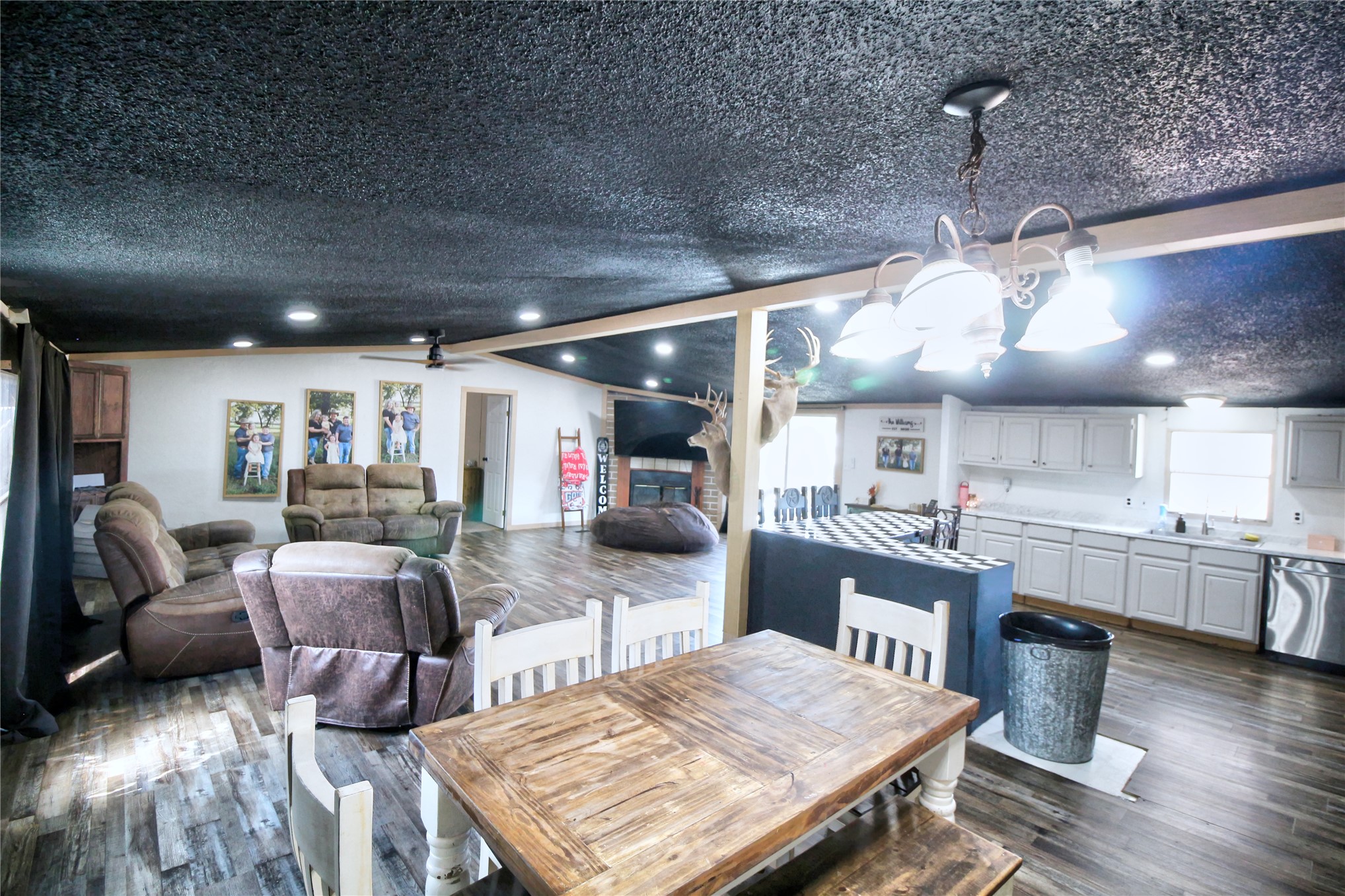 5924 Hummingbird Kingston OK 73439