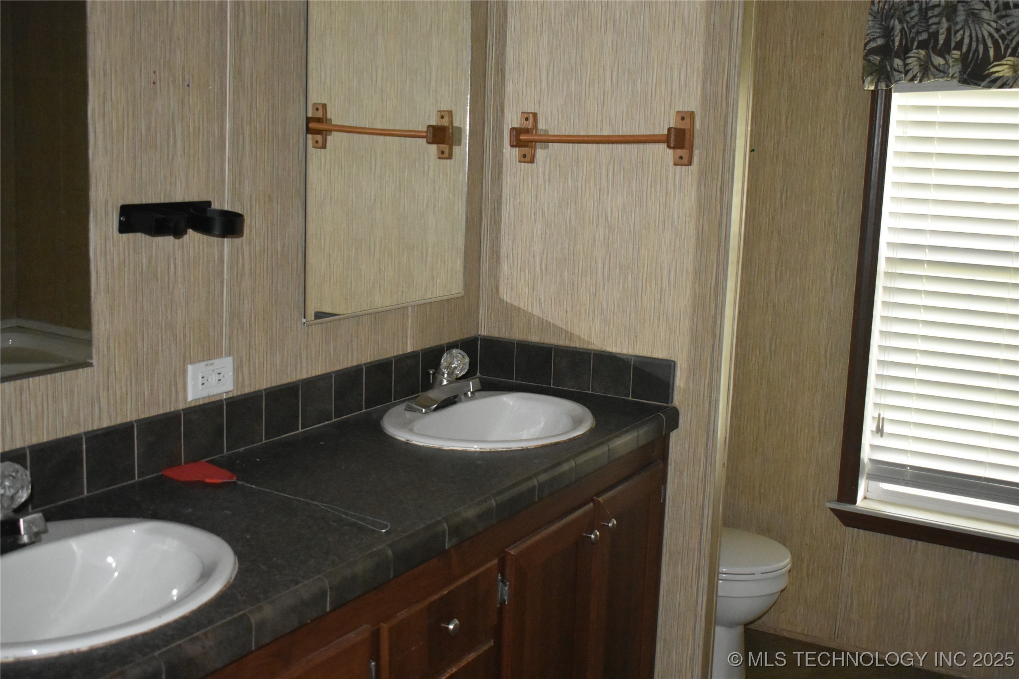 9976 Rattler Ridge Kingston OK 73439