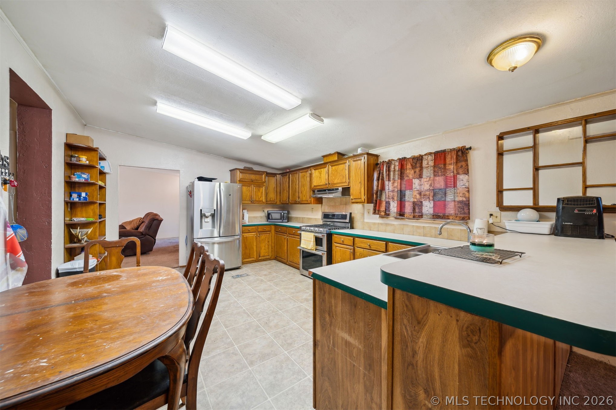 201 W B. Street Allen OK 74825
