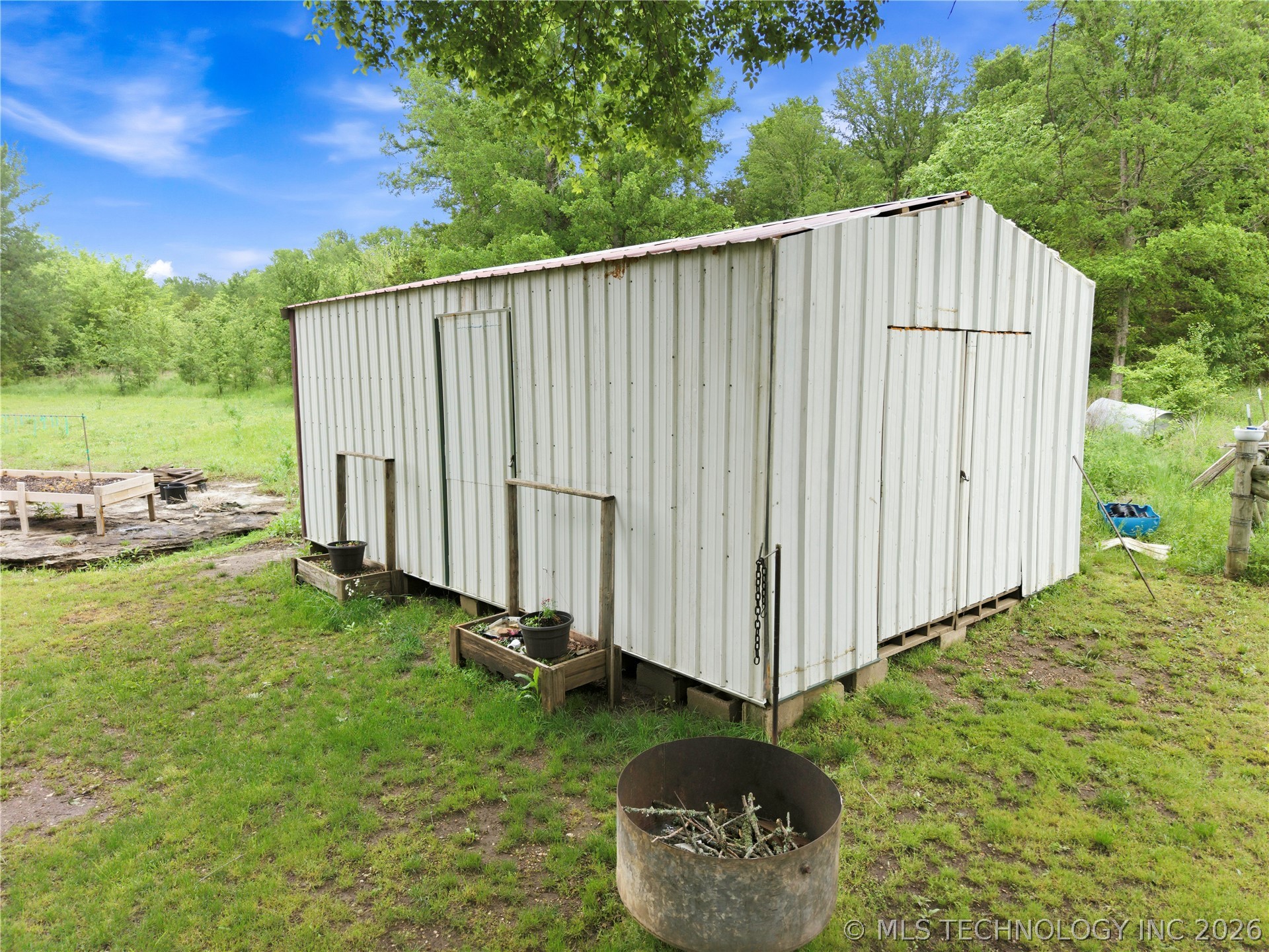 21594 W 885 Road Cookson OK 74427