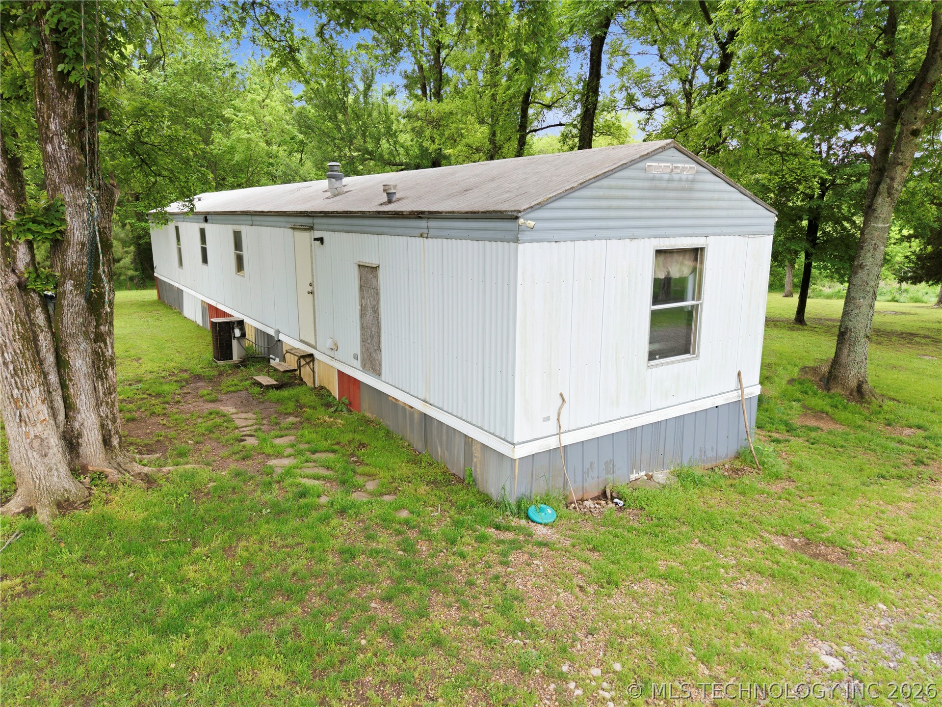 21594 W 885 Road Cookson OK 74427