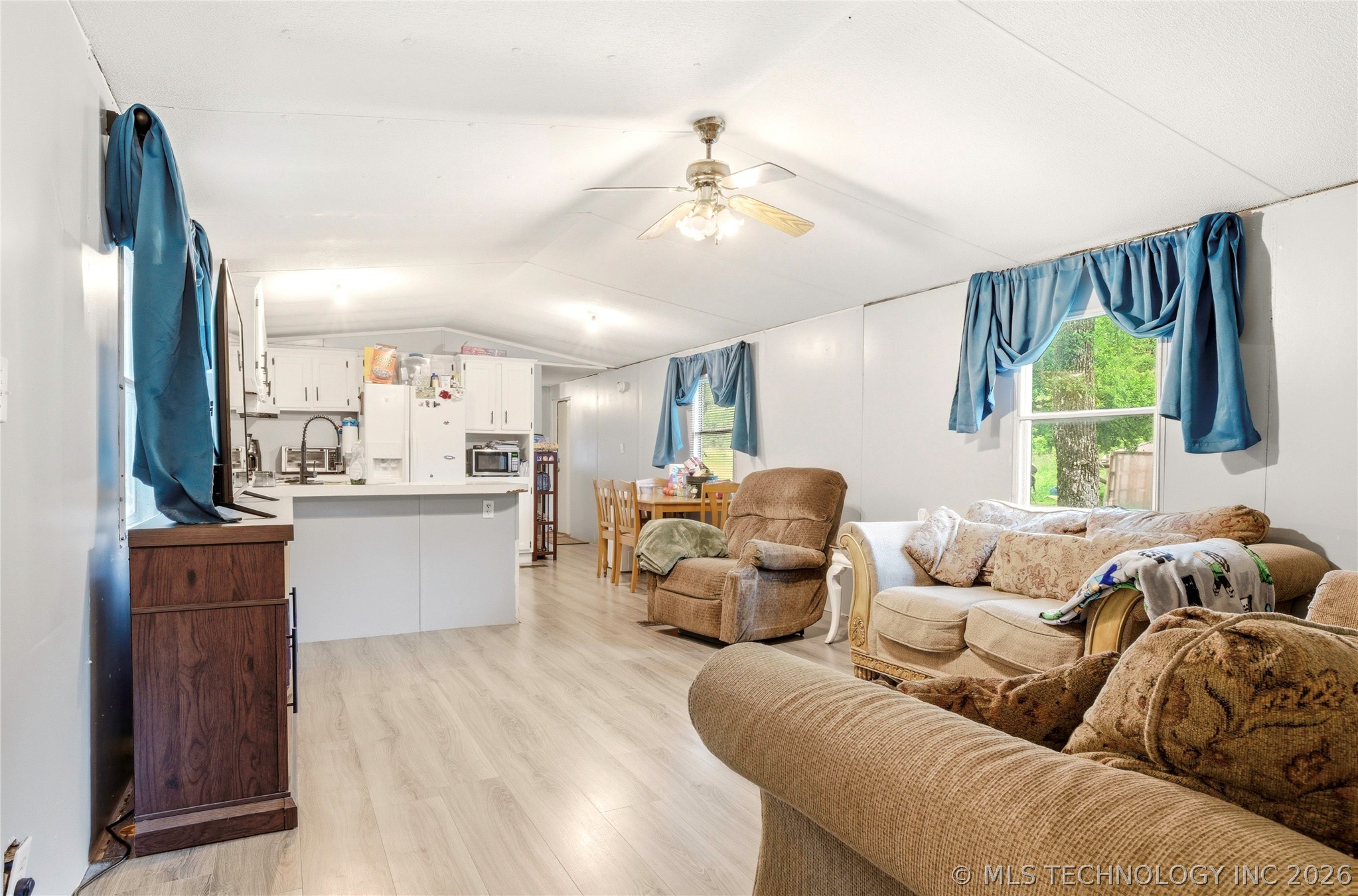 21594 W 885 Road Cookson OK 74427
