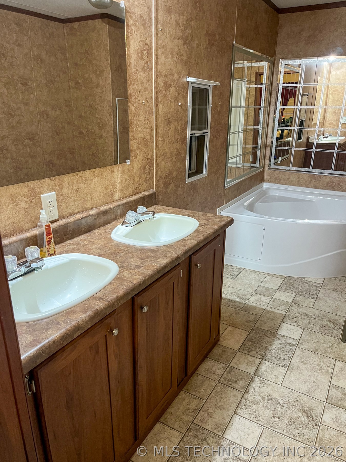 369084 E 960 Road Castle OK 74833
