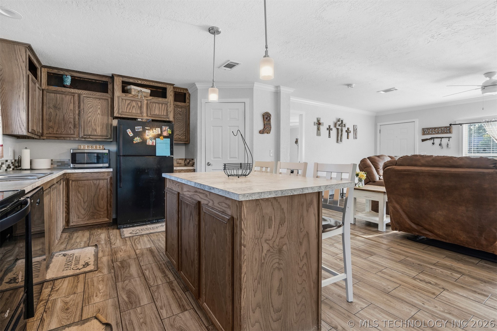 208 E J Ringling OK 73456
