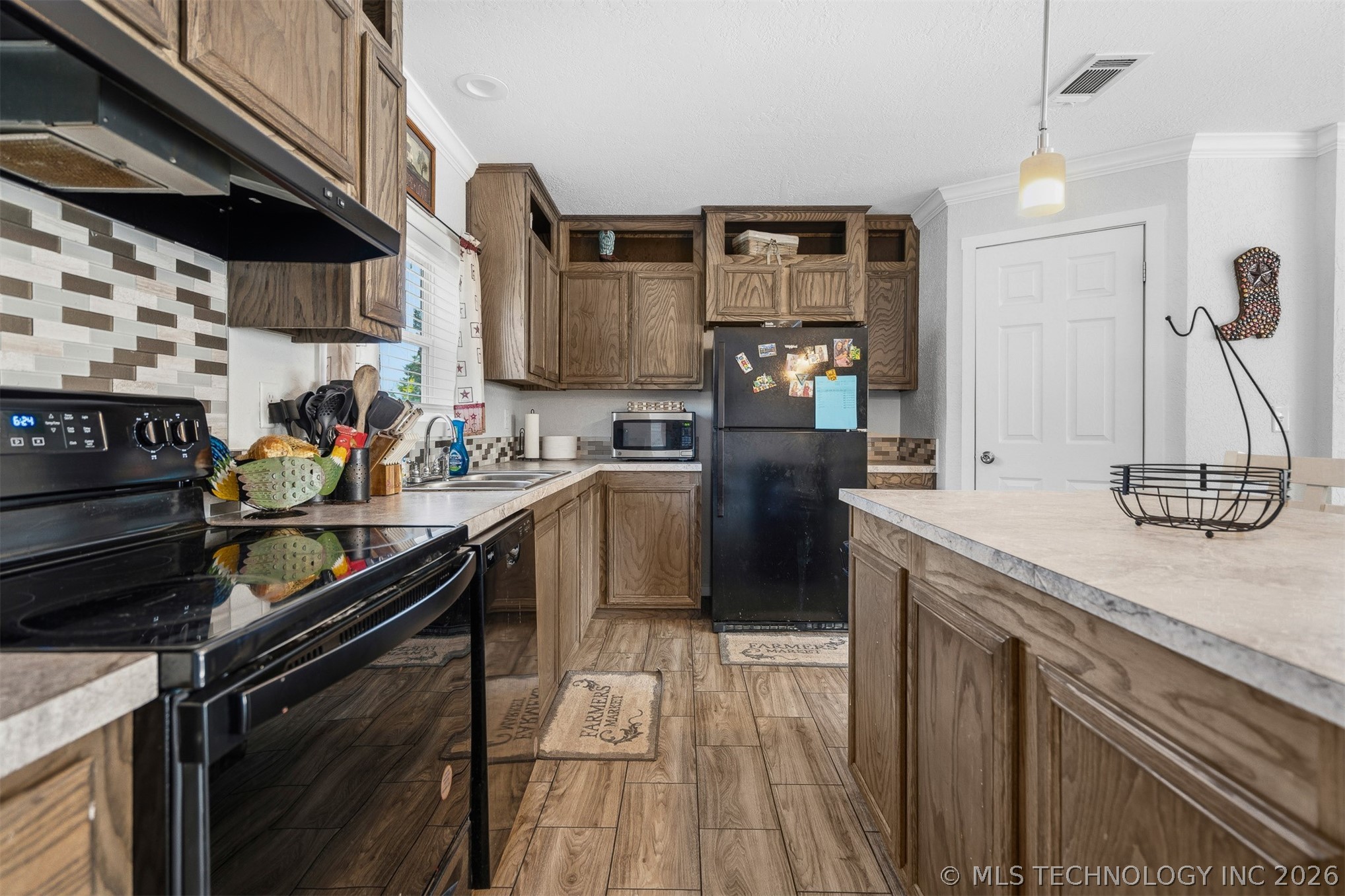 208 E J Ringling OK 73456
