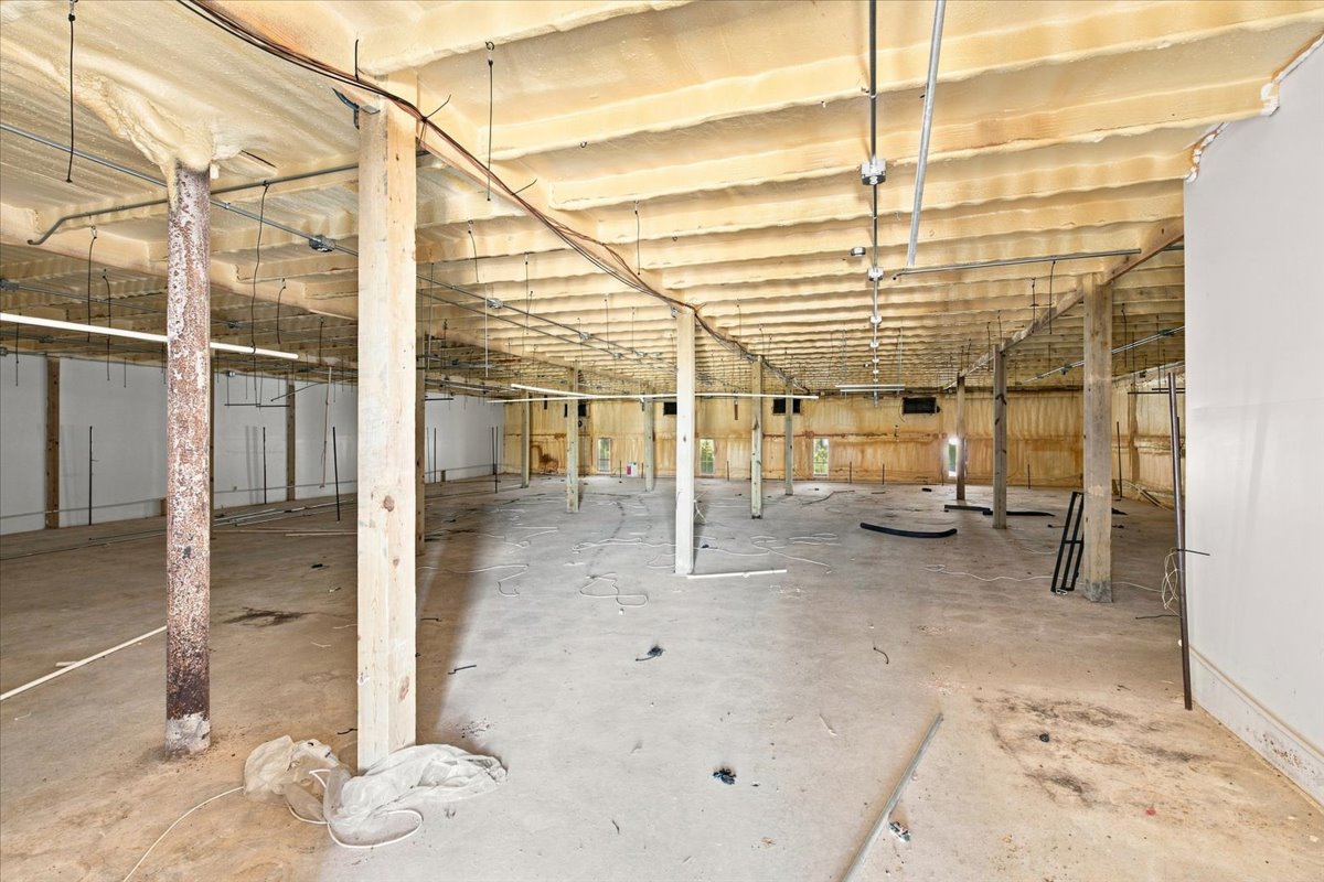 24398 County Road 3430 Roff OK 74865