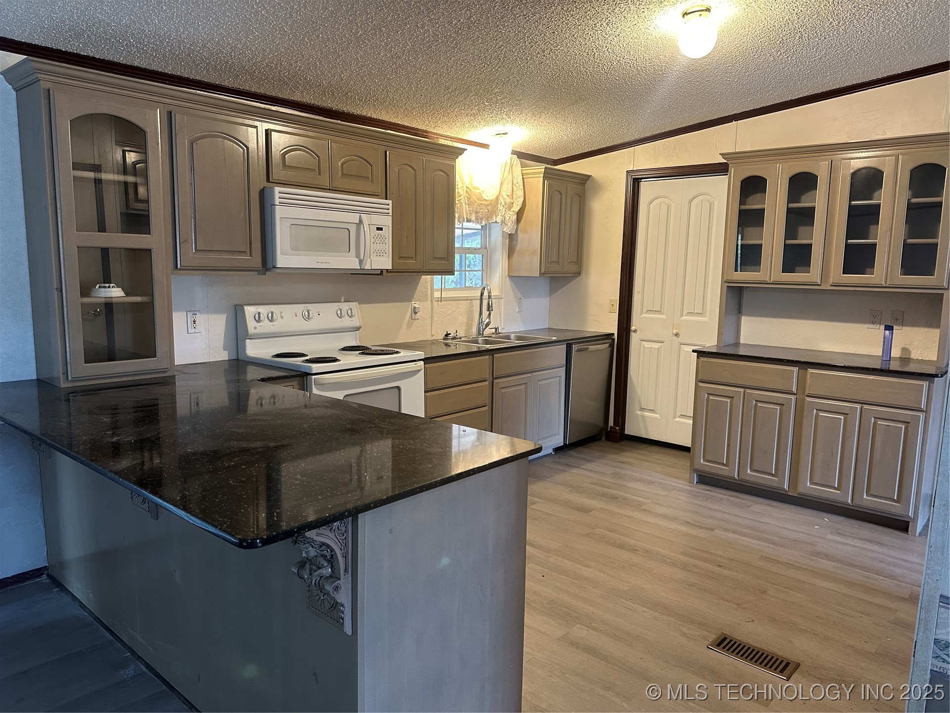 1931 Coon Creek Eufaula OK 74432
