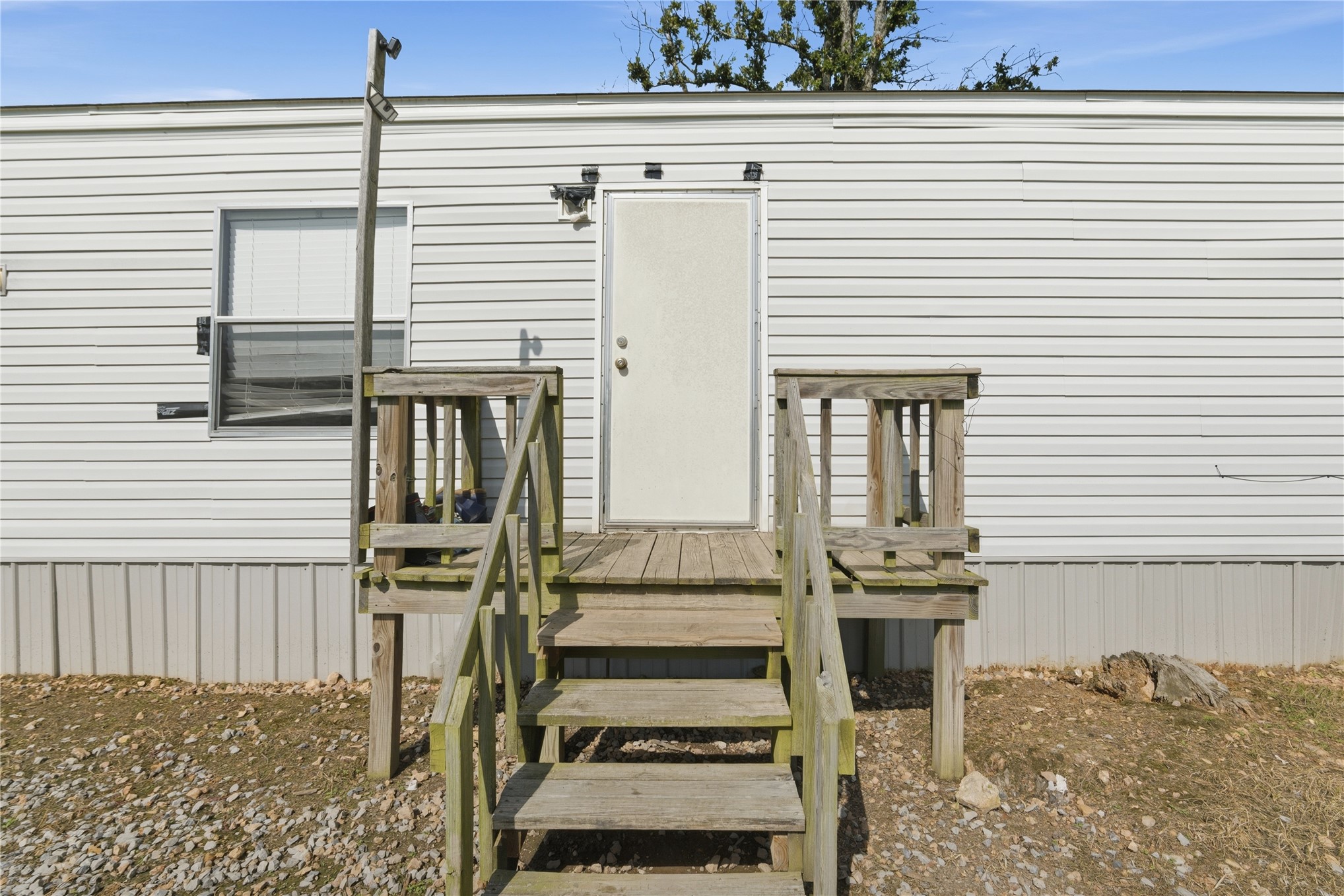 16289 State Highway 116 Colcord OK 74338