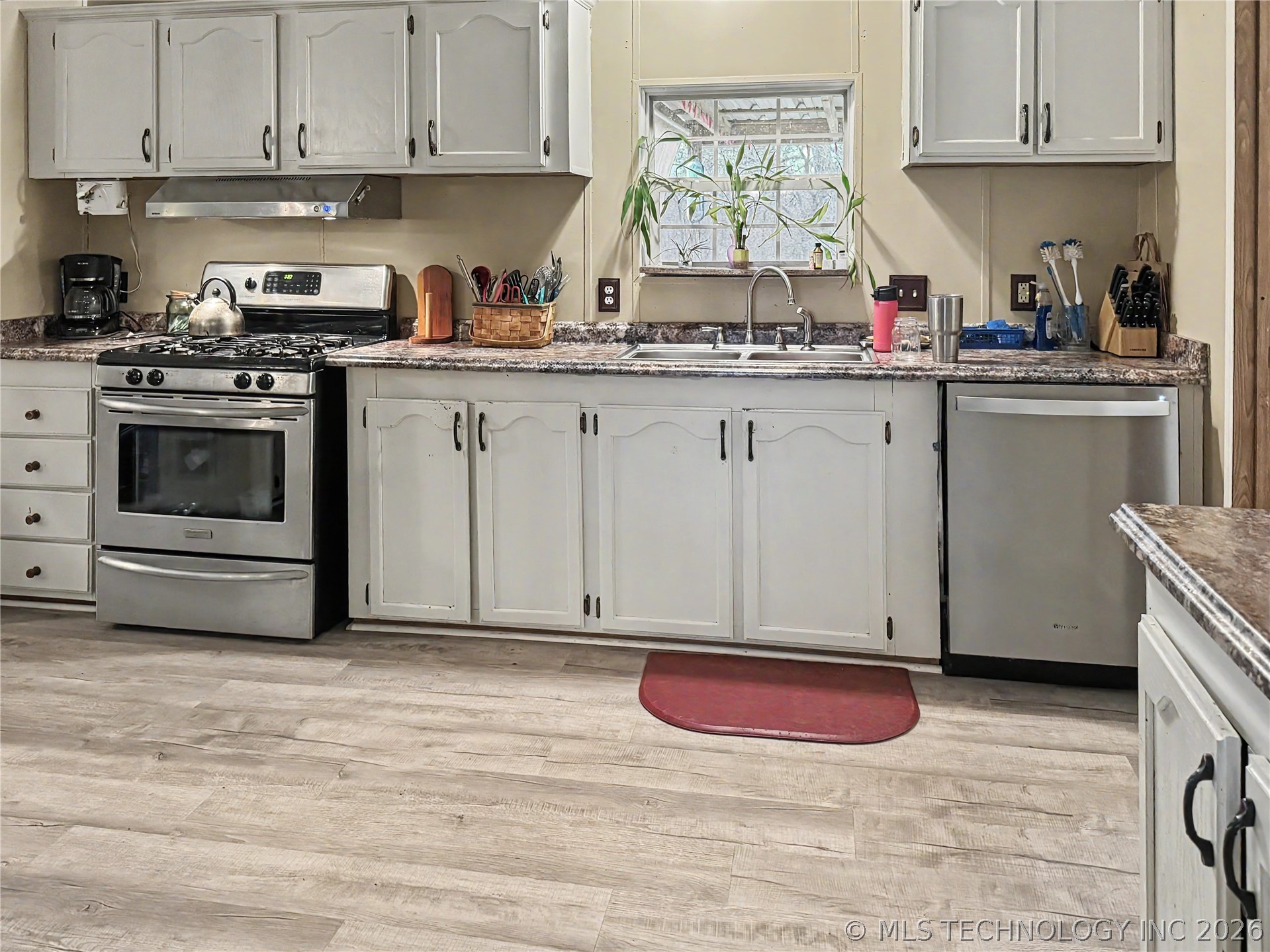 15520 N Clear Creek Road Hulbert OK 74441