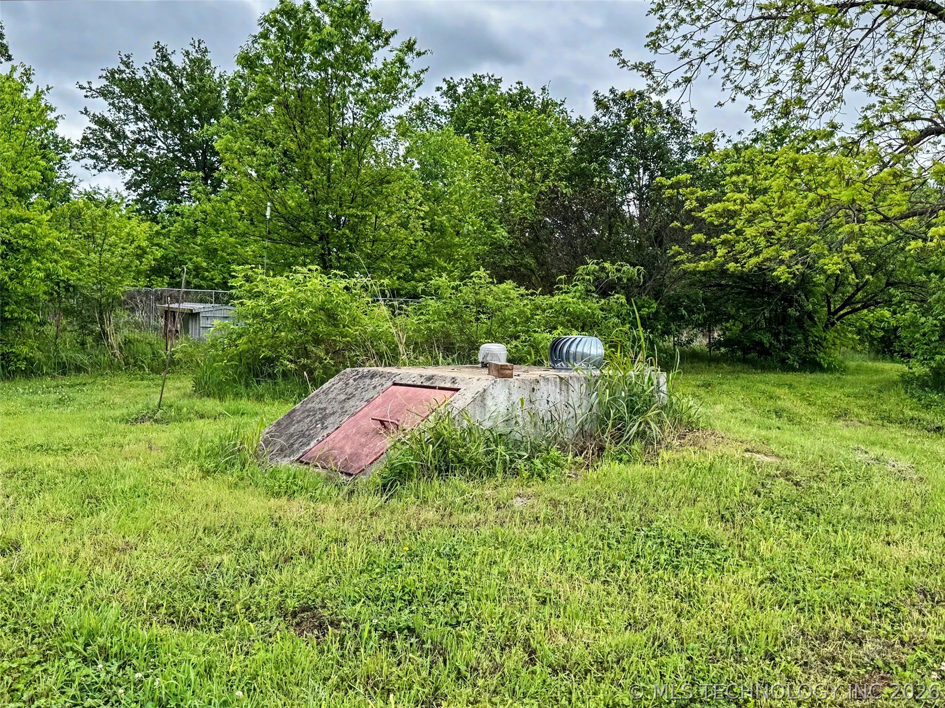 15520 N Clear Creek Road Hulbert OK 74441
