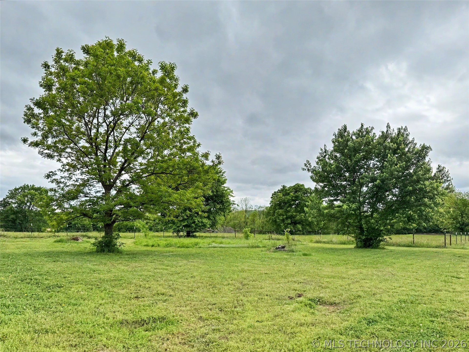 15520 N Clear Creek Road Hulbert OK 74441