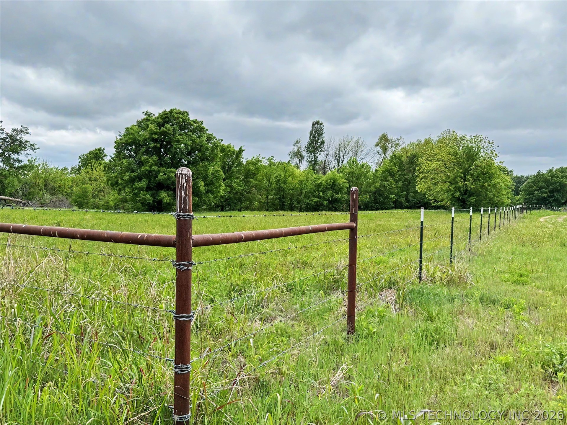 15520 N Clear Creek Road Hulbert OK 74441