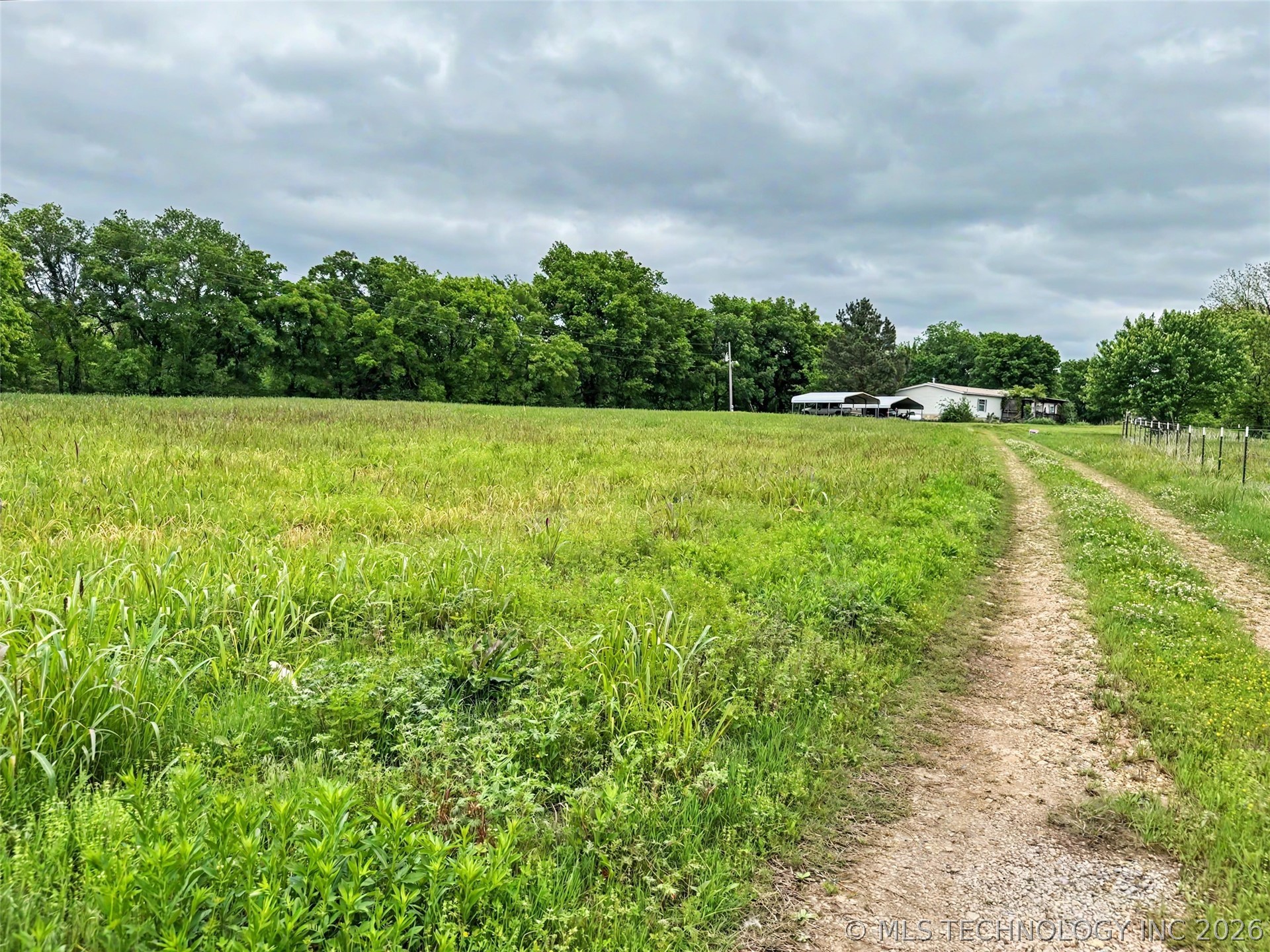 15520 N Clear Creek Road Hulbert OK 74441