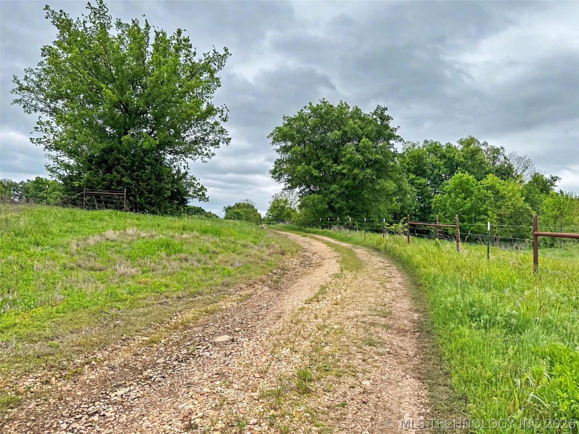 15520 N Clear Creek Road Hulbert OK 74441