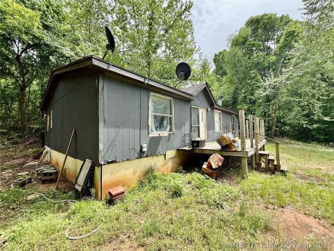22 Holiday Lane Eufaula OK 74432