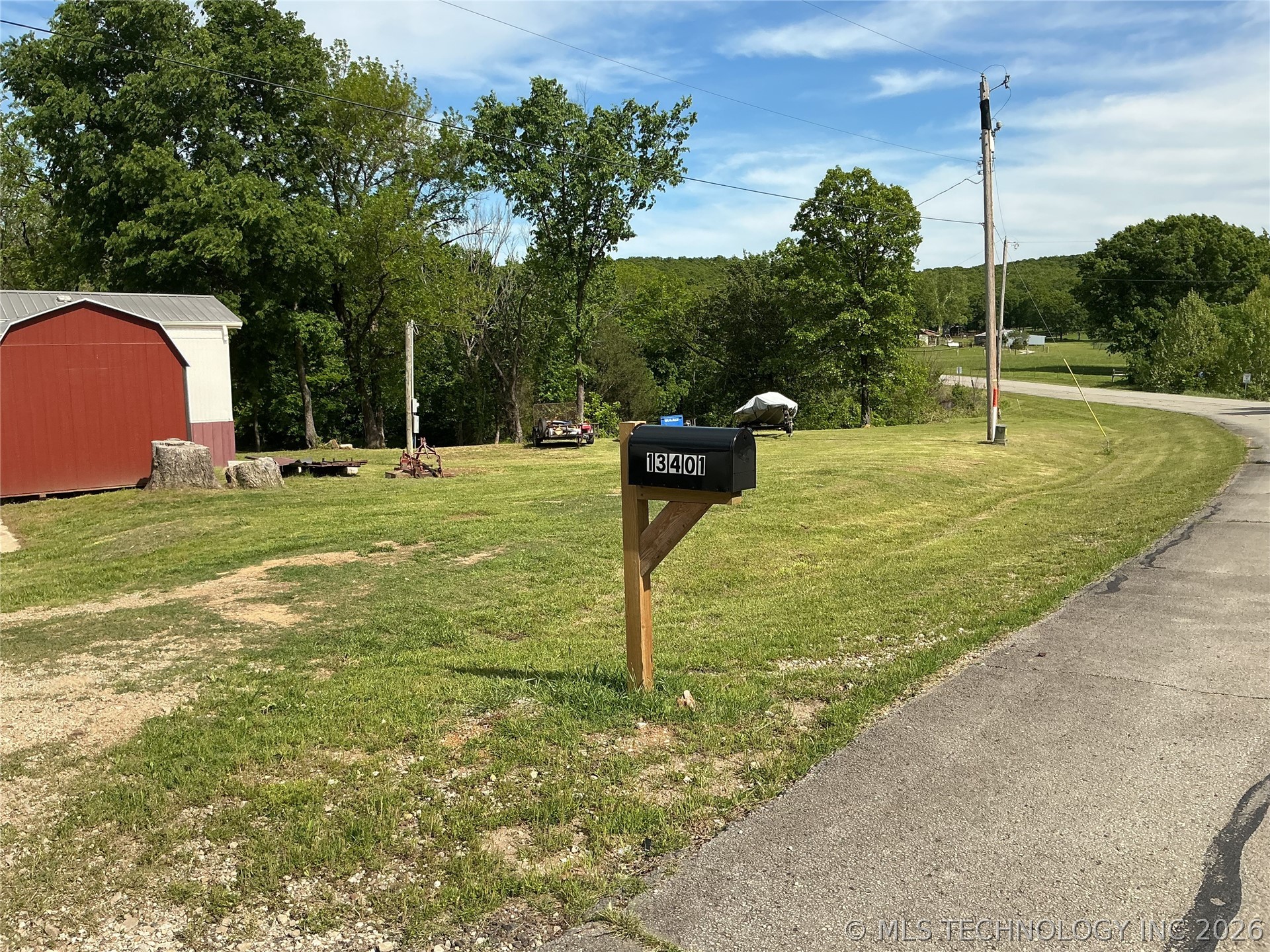 13445 New Lake Road Henryetta OK 74437