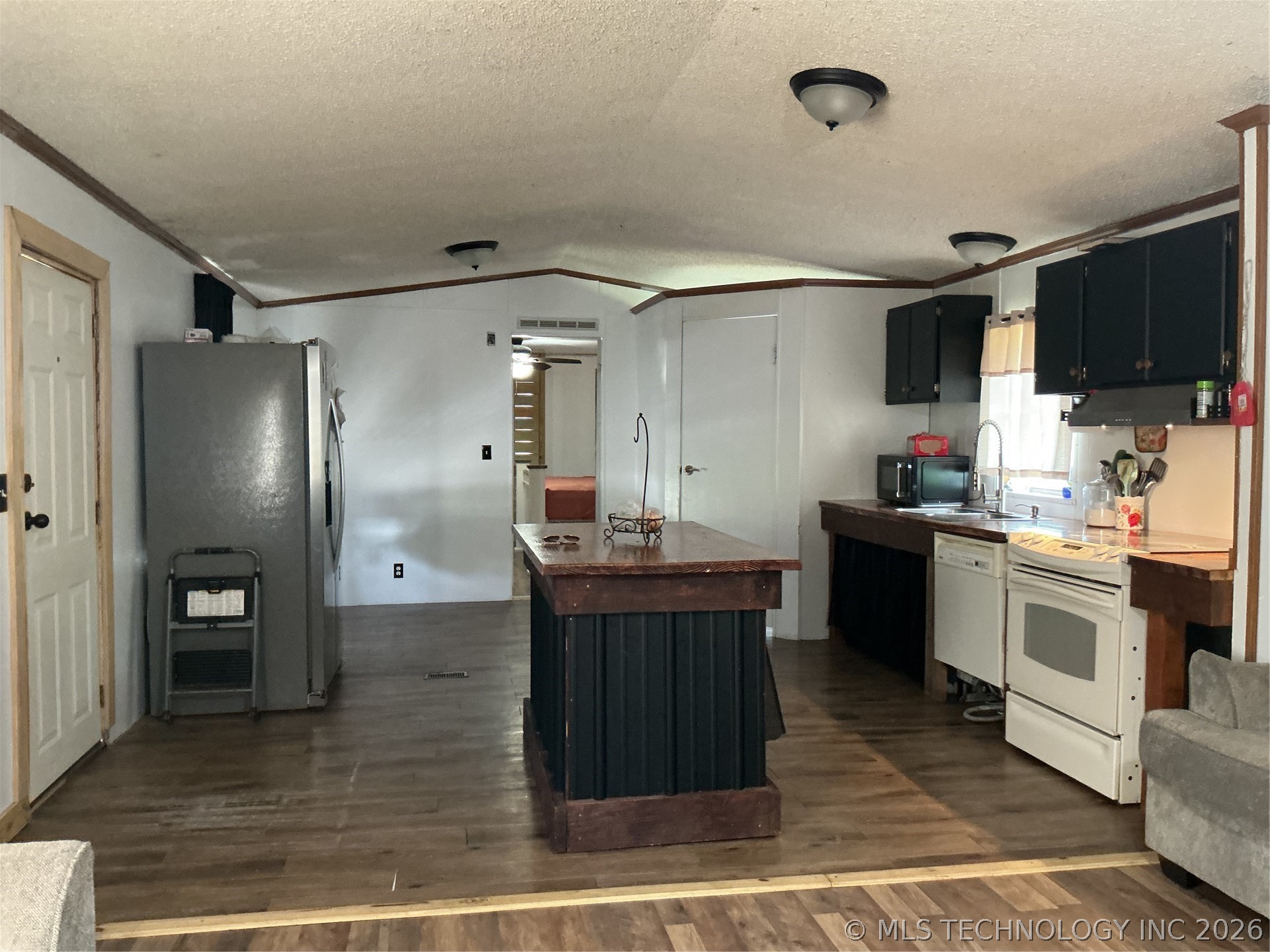 13445 New Lake Road Henryetta OK 74437