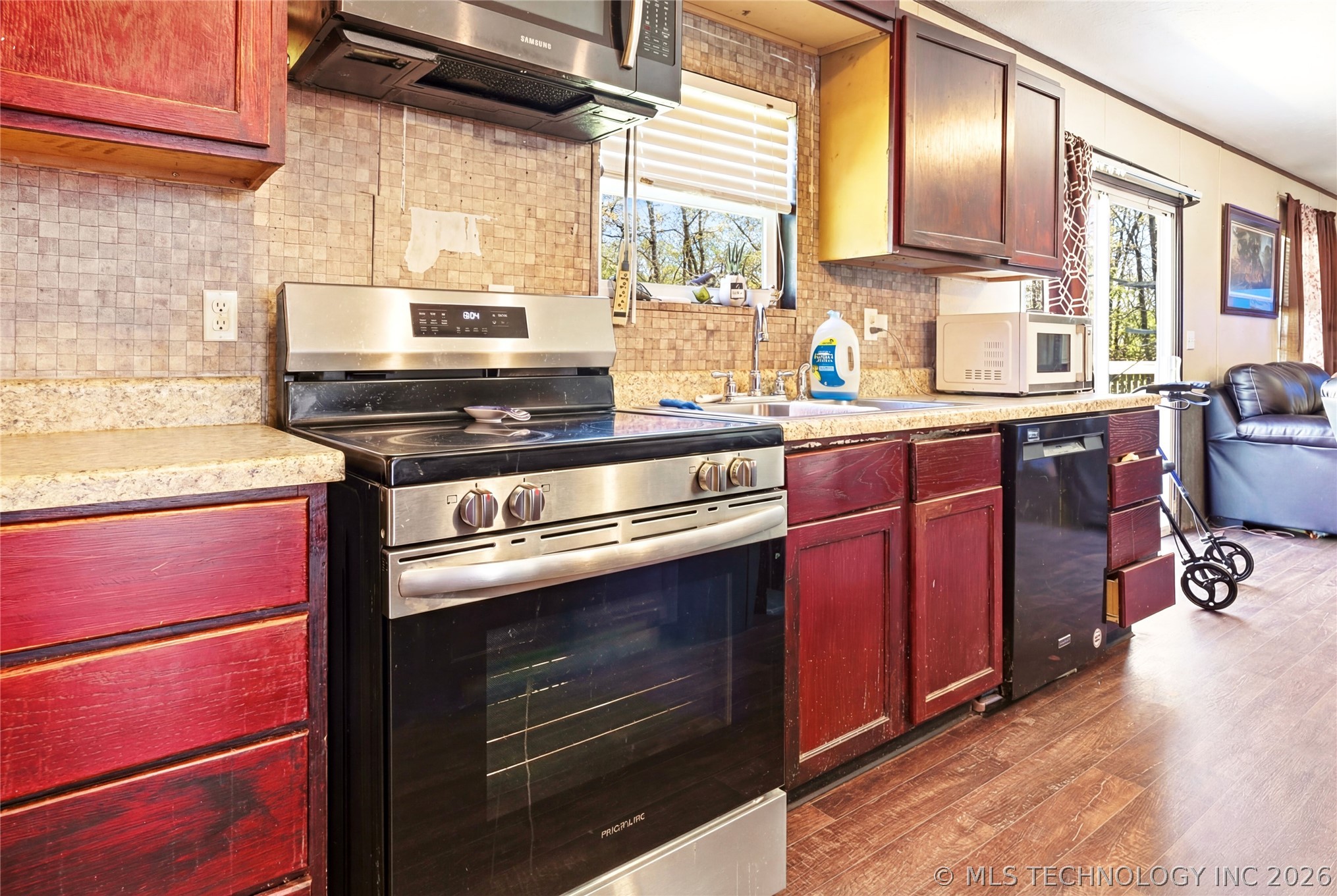 469581 E 815 Road Stilwell OK 74960