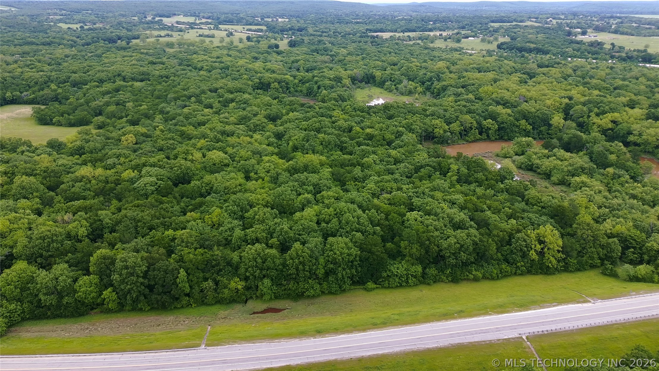11324 E 64 Highway Webbers Falls OK 74470