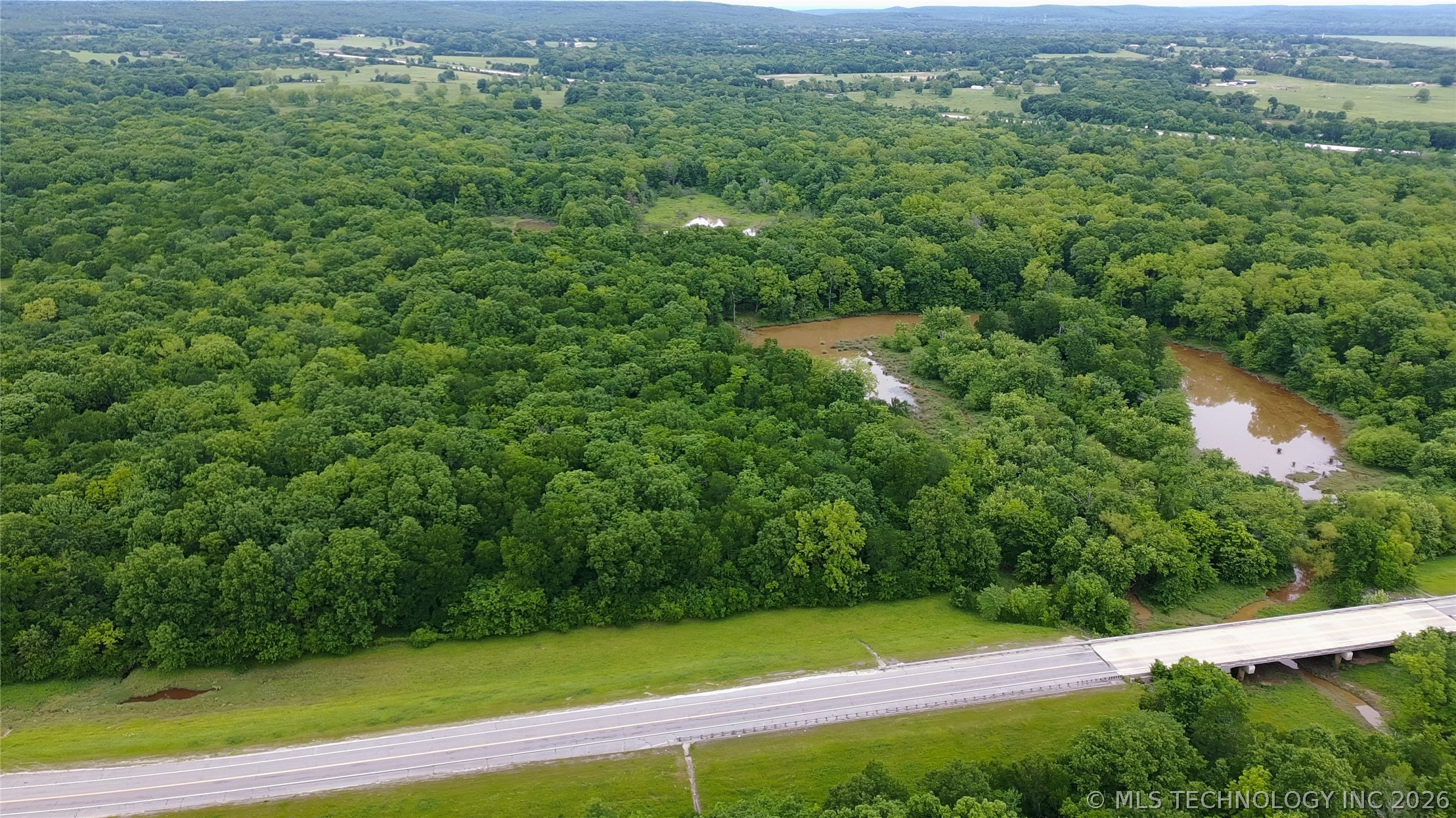 11324 E 64 Highway Webbers Falls OK 74470