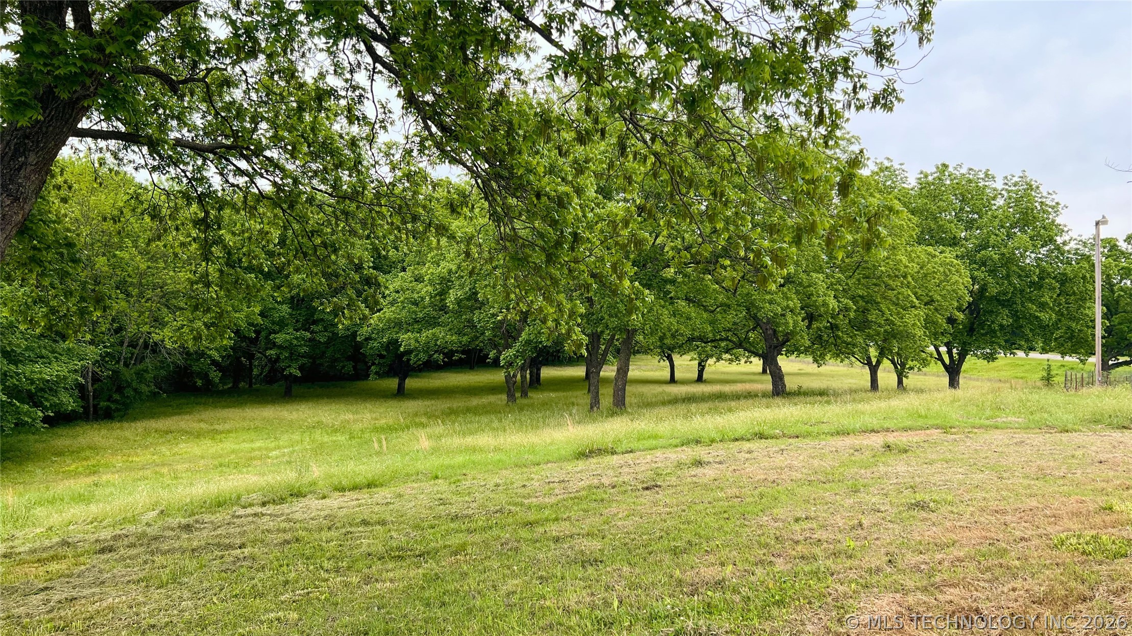 11324 E 64 Highway Webbers Falls OK 74470