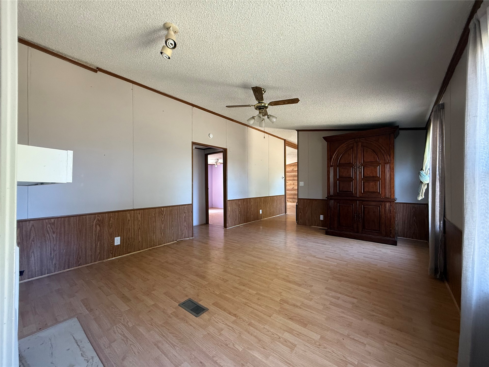 2280 N 166 Road Mounds OK 74047