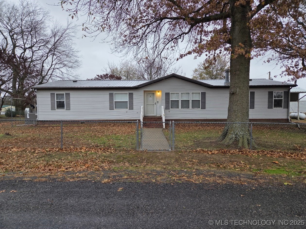 420828 E 1143 Road Eufaula OK 74432