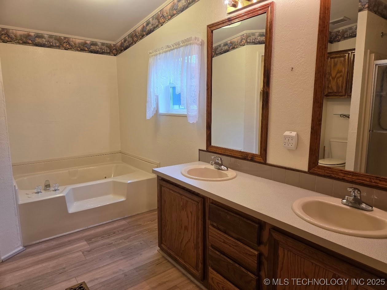 420828 E 1143 Road Eufaula OK 74432