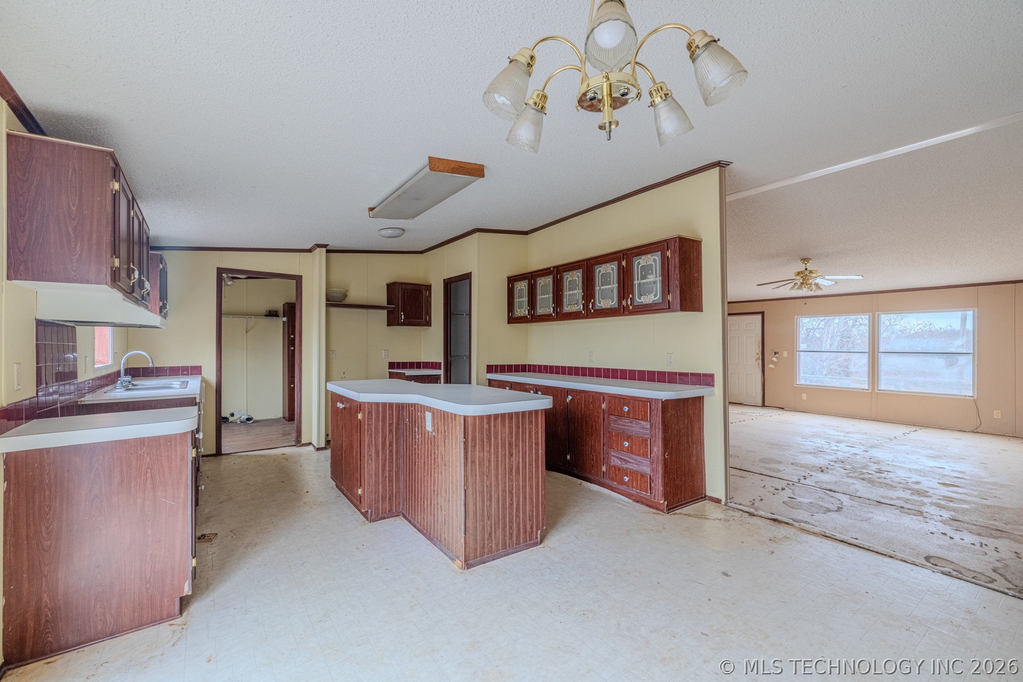 27757 W 41st Street S Mannford OK 74044