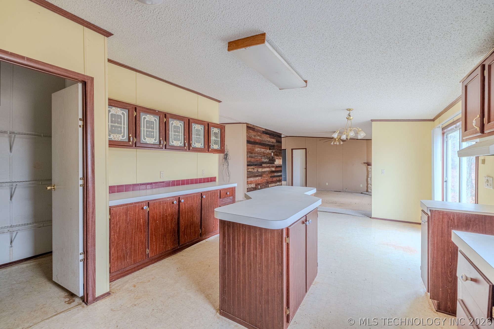 27757 W 41st Street S Mannford OK 74044