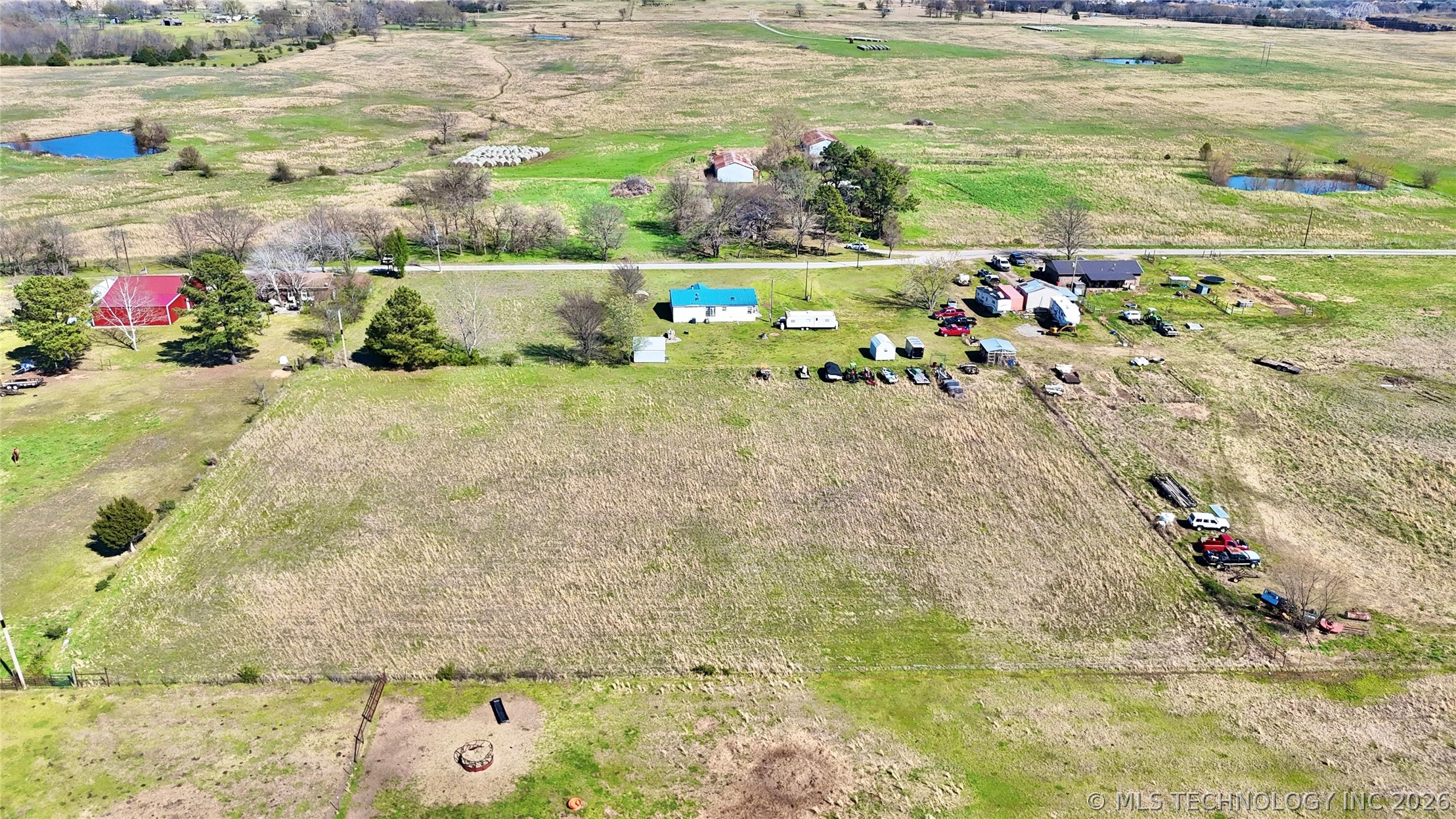 10098 N County Road 4295 Road Quinton OK 74561