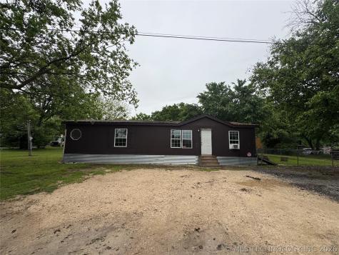 503 Godfrey Colbert OK 74733
