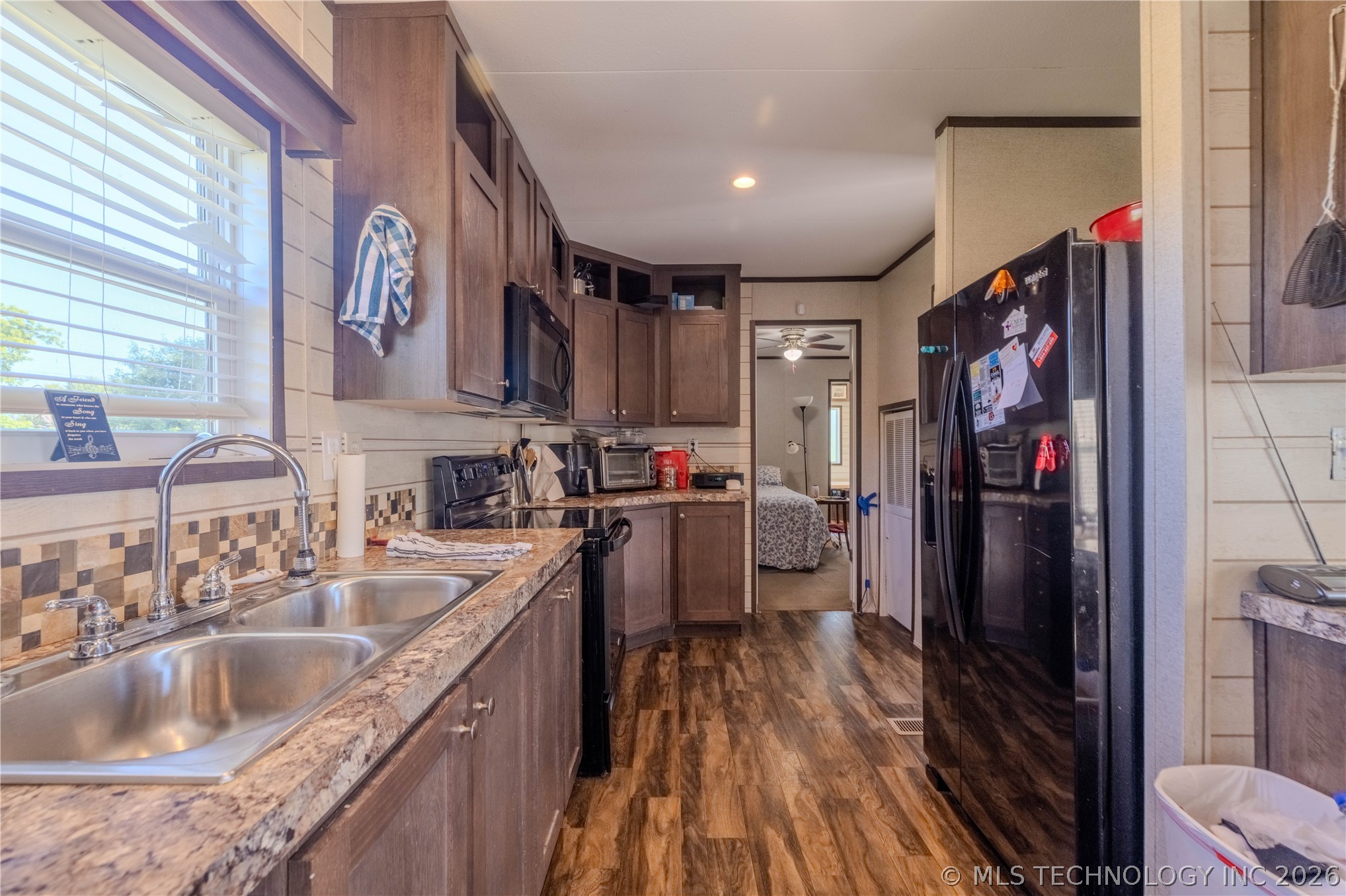 320 E 10th Street Okemah OK 74859