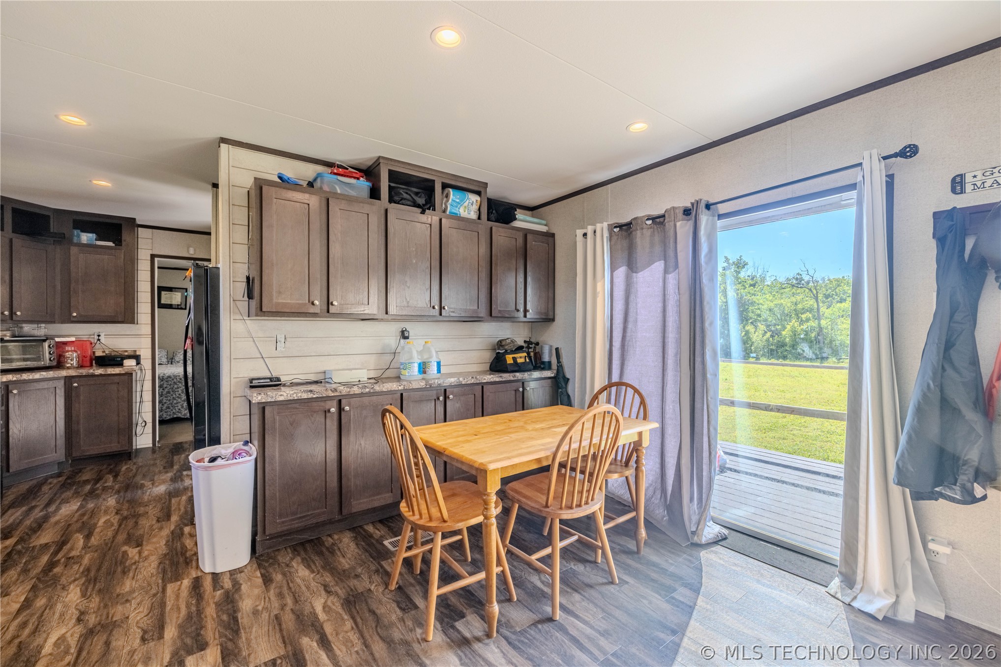 320 E 10th Street Okemah OK 74859