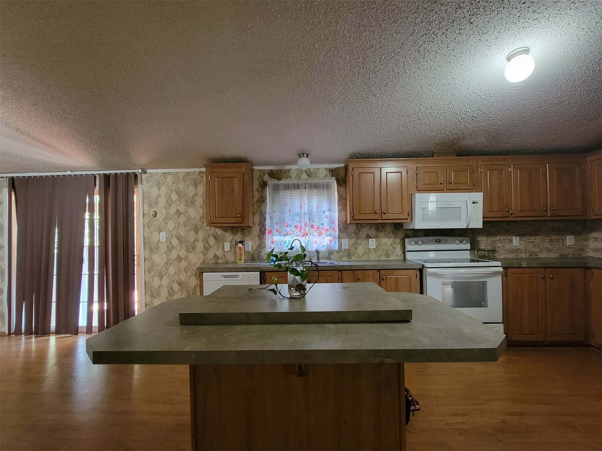 302 E Schley Street Vian OK 74962