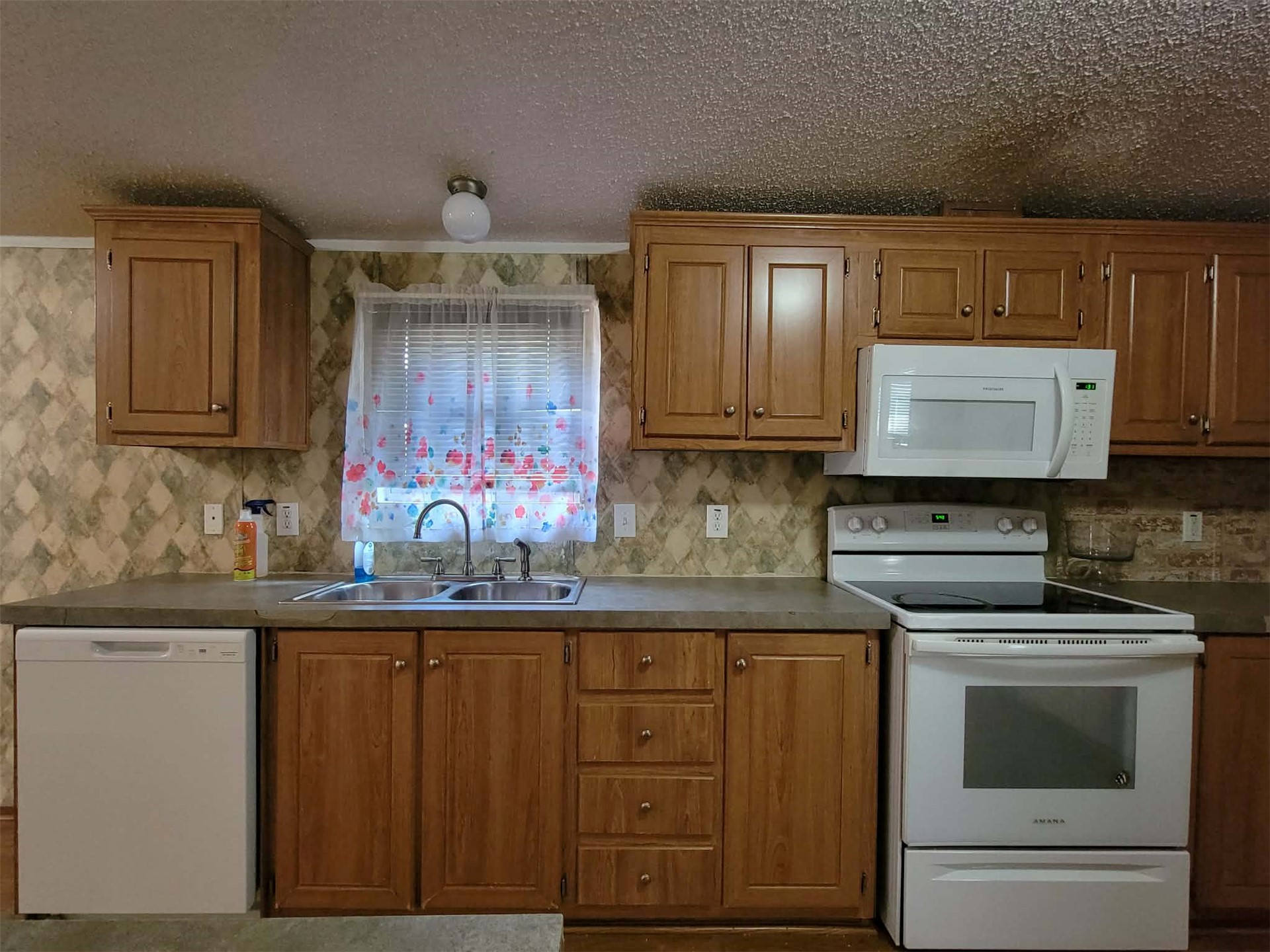 302 E Schley Street Vian OK 74962