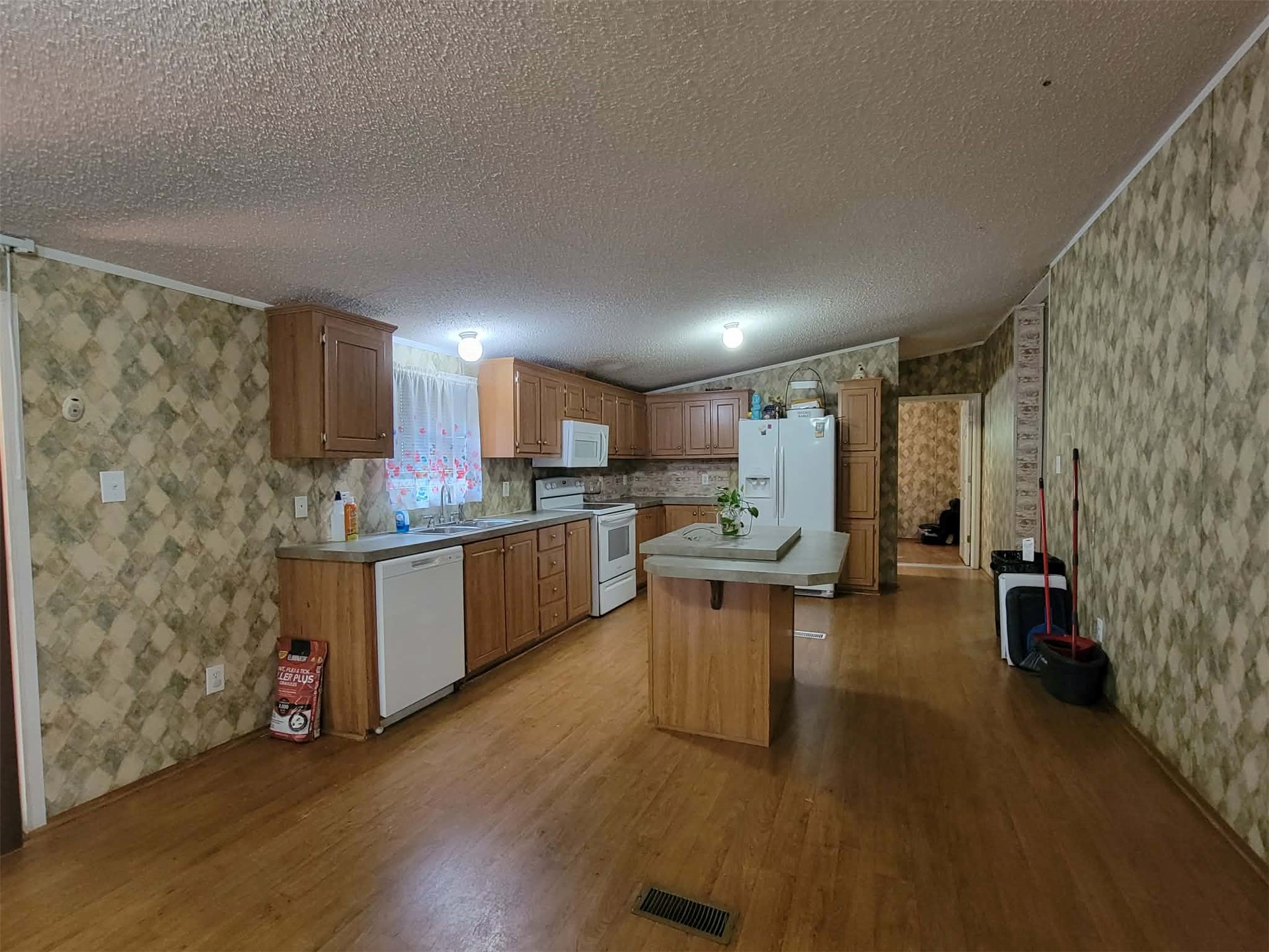 302 E Schley Street Vian OK 74962